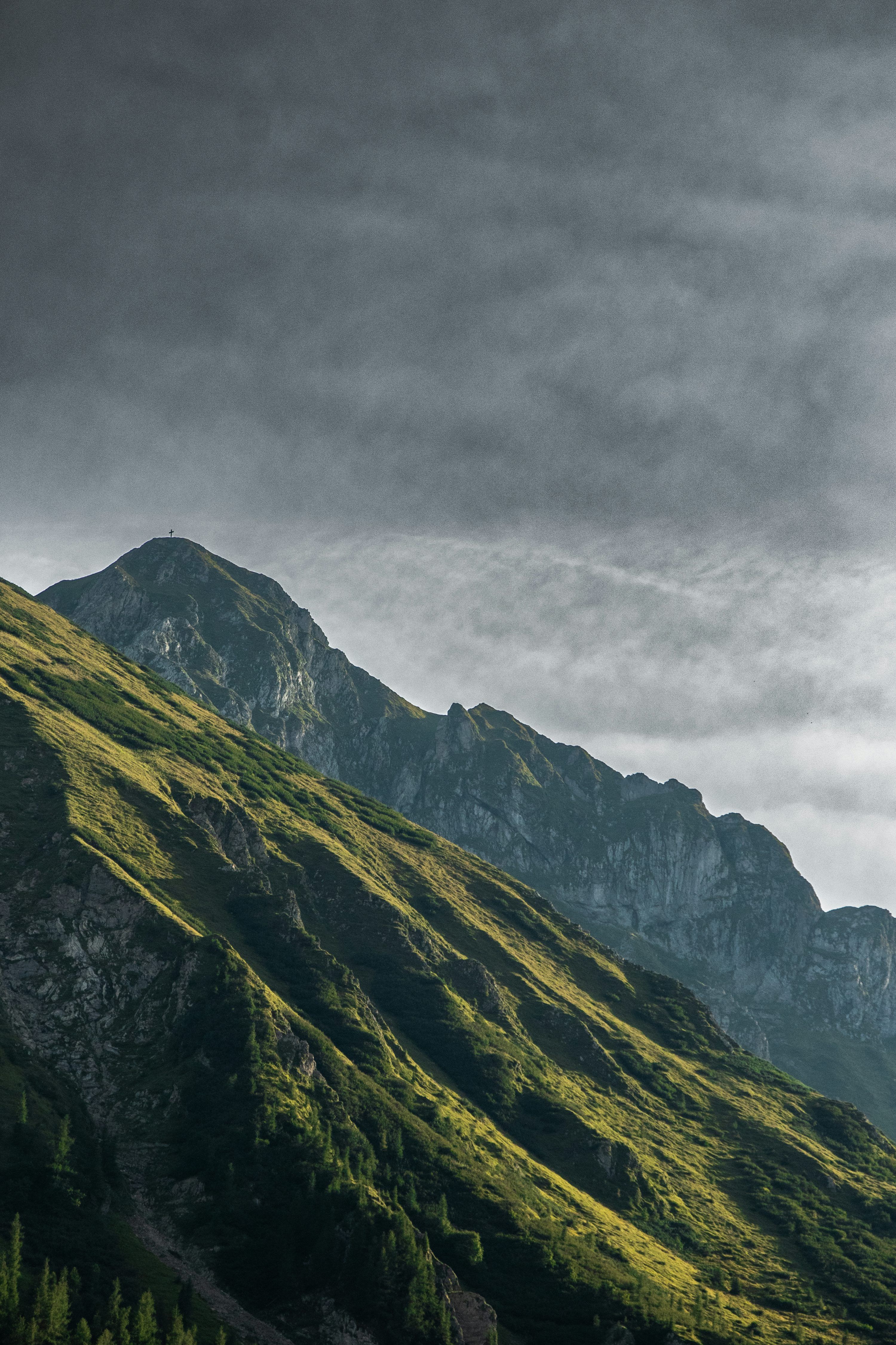 3000x4500 Cloudy Mountain Picture. Download Free Image