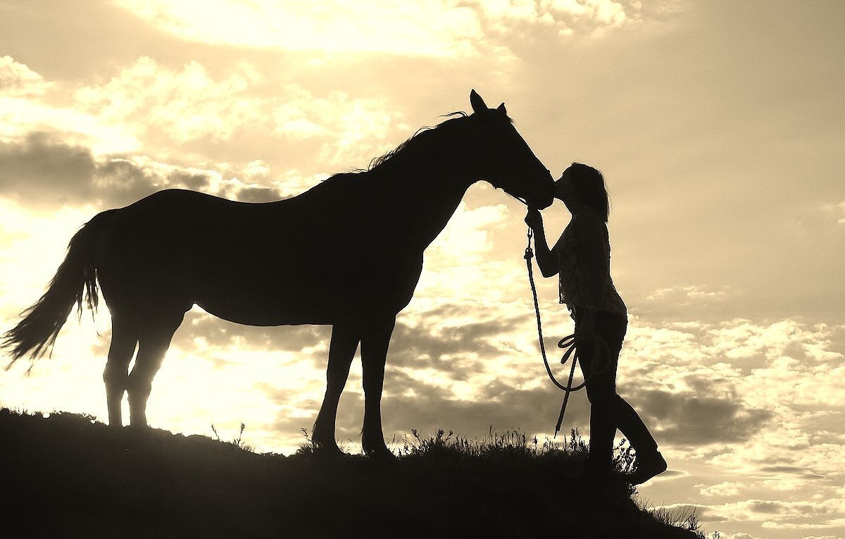 1200x765 Girls Riding Horse Wallpaper
