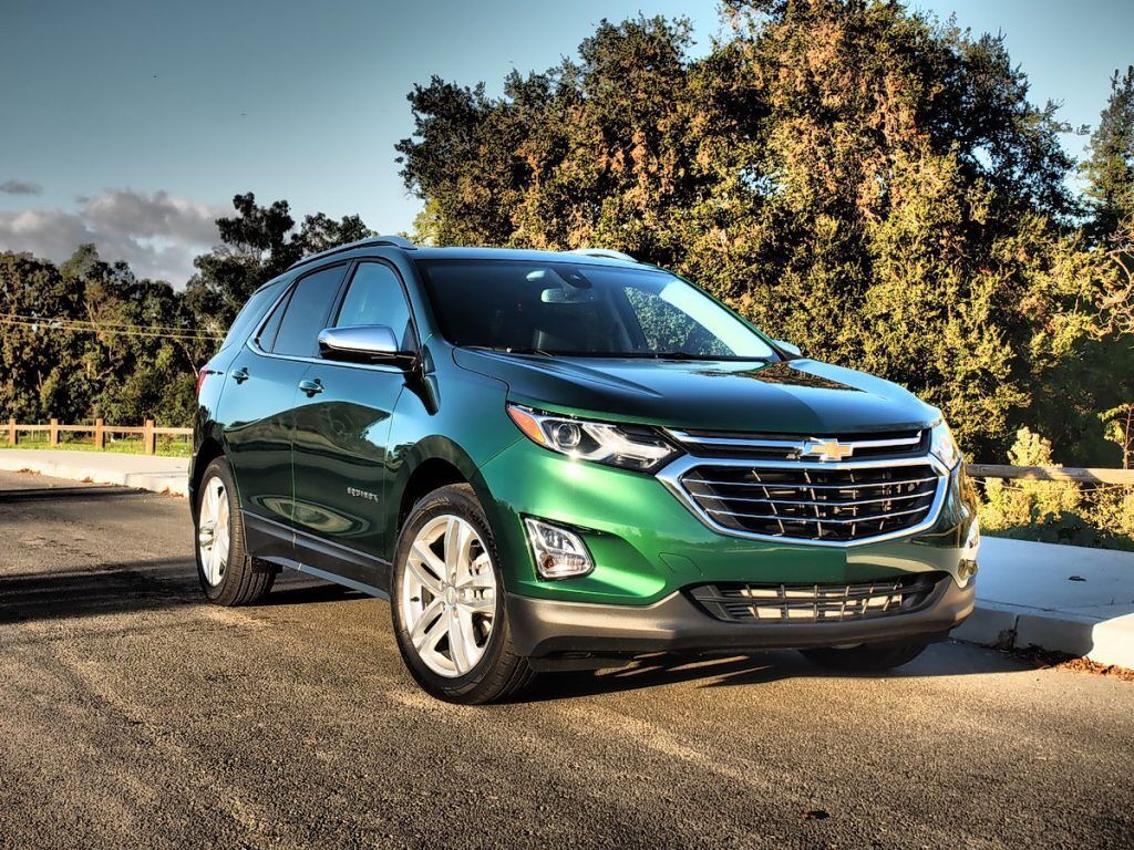 1024x768 Chevrolet Equinox Premier: Less Exterior Size, More Interior Space [Review]