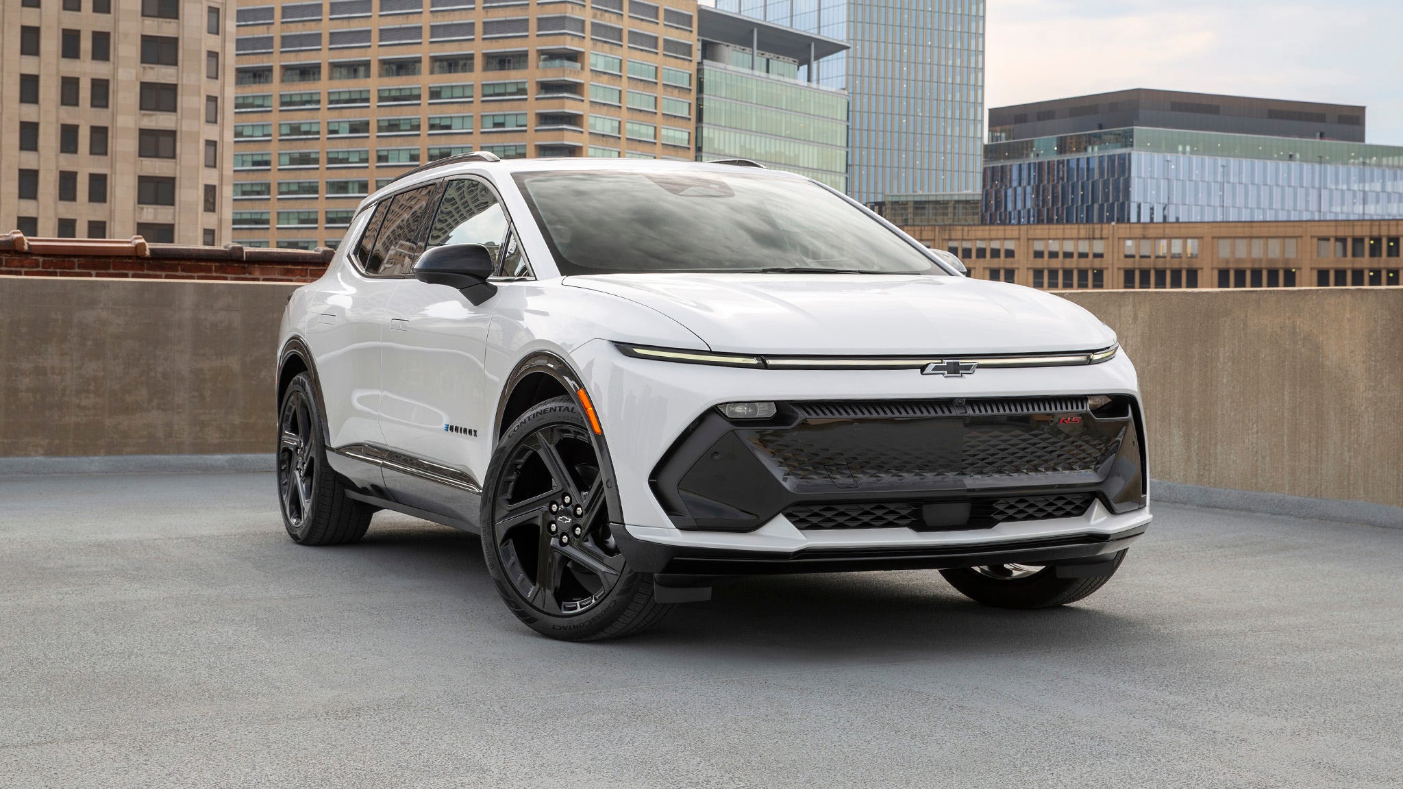 2048x1152 Chevrolet Equinox EV Review: Expert Insights, Pricing, and Trims