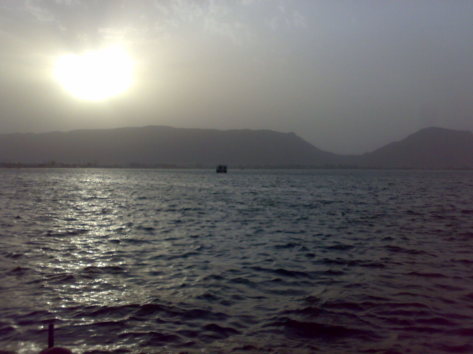 1600x1200 Nokia N73 sample photo