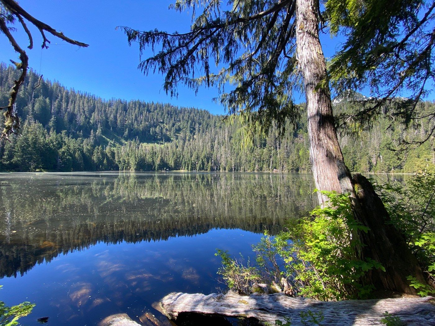 1400x1050 Bear Lake