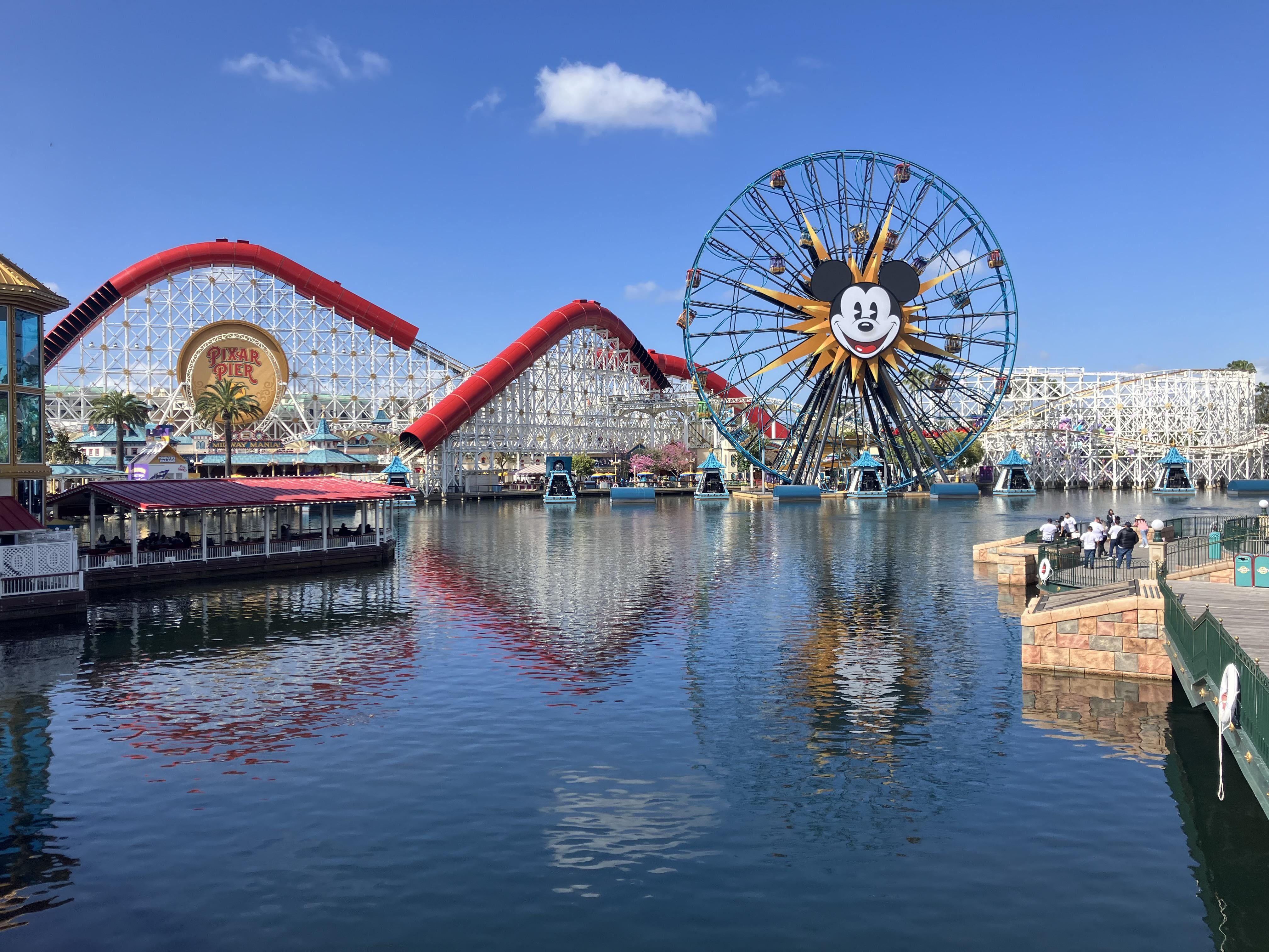 4032x3024 Cool pic of Pixar Pier