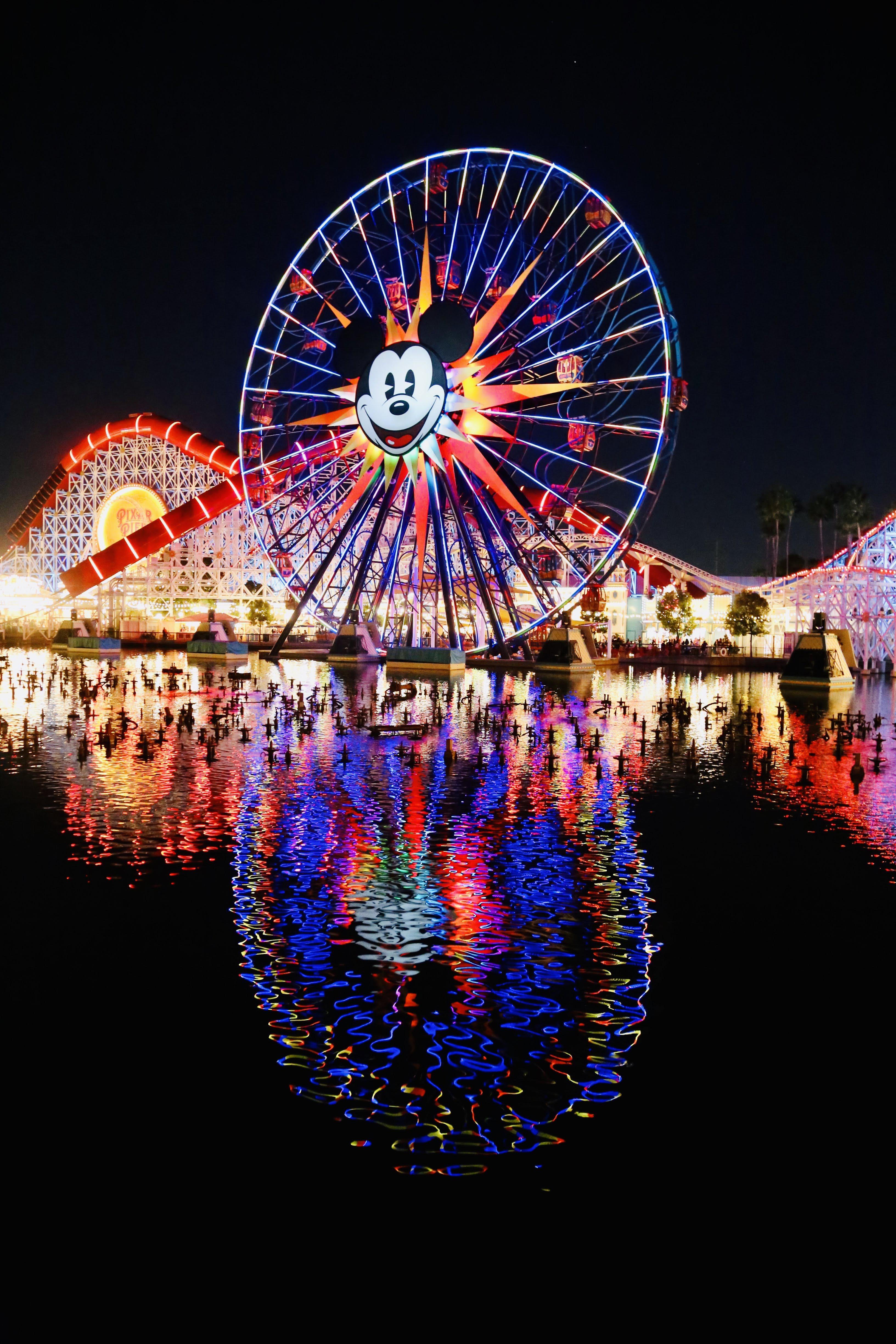 3265x4898 Pixar Pier at night