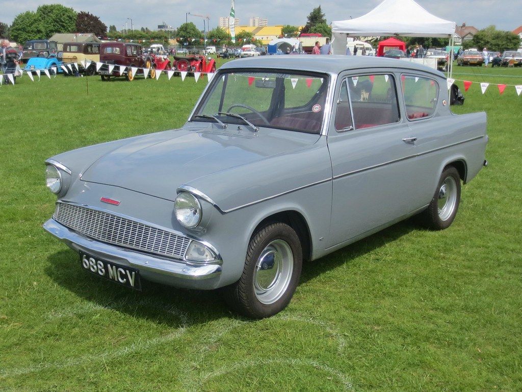 1024x768 Ford Anglia 105E (1961). Ford Anglia 105E (1960 67) Eng
