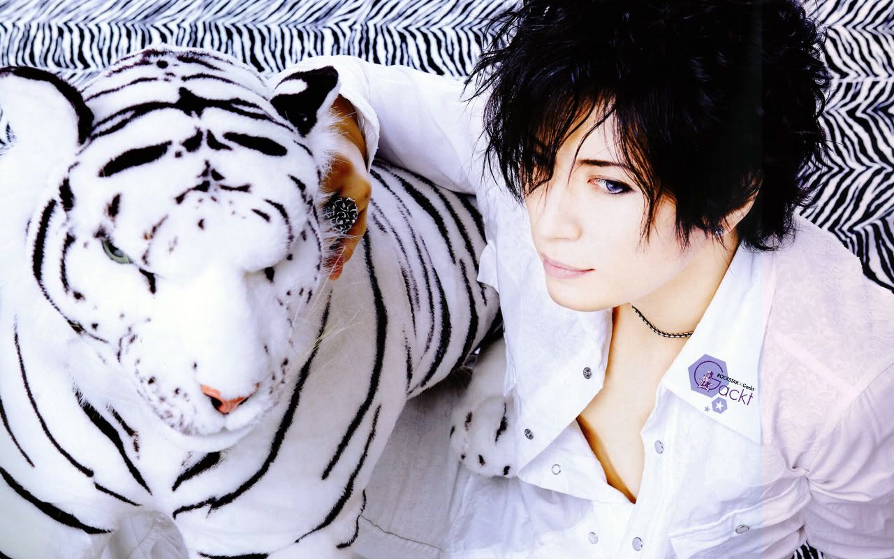 1280x800 Desktop wallpaper: Music, Gackt 4K free download for PC. 1481068