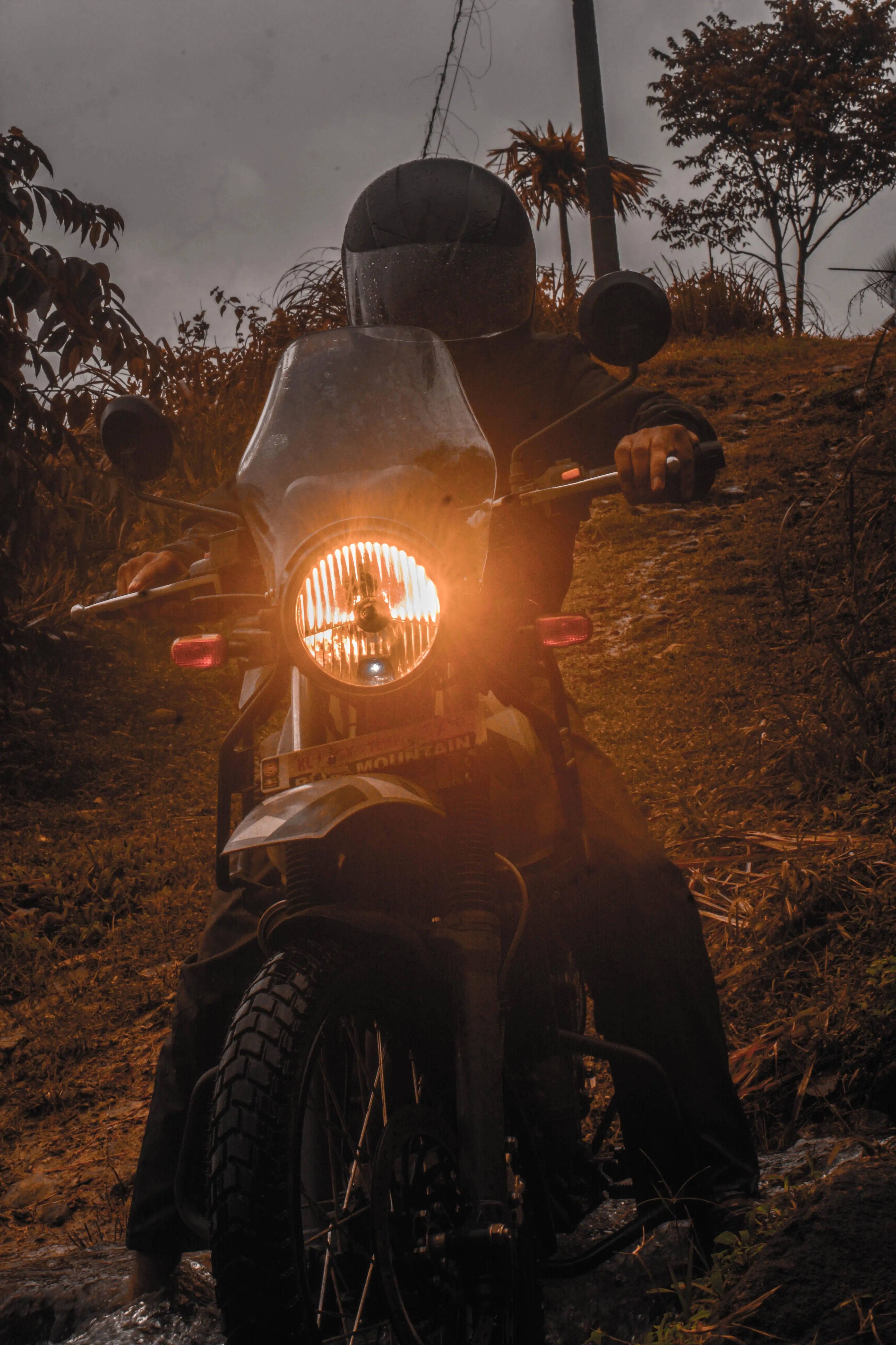 4000x6000 Download Himalayan Bike With Lights Wallpaper