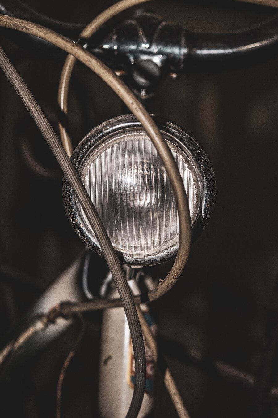 900x1350 Free Picture: Headlight, Bicycle, Old Style, Classic, Vintage, Chrome, Close Up, Steering Wheel, Nostalgia, Old