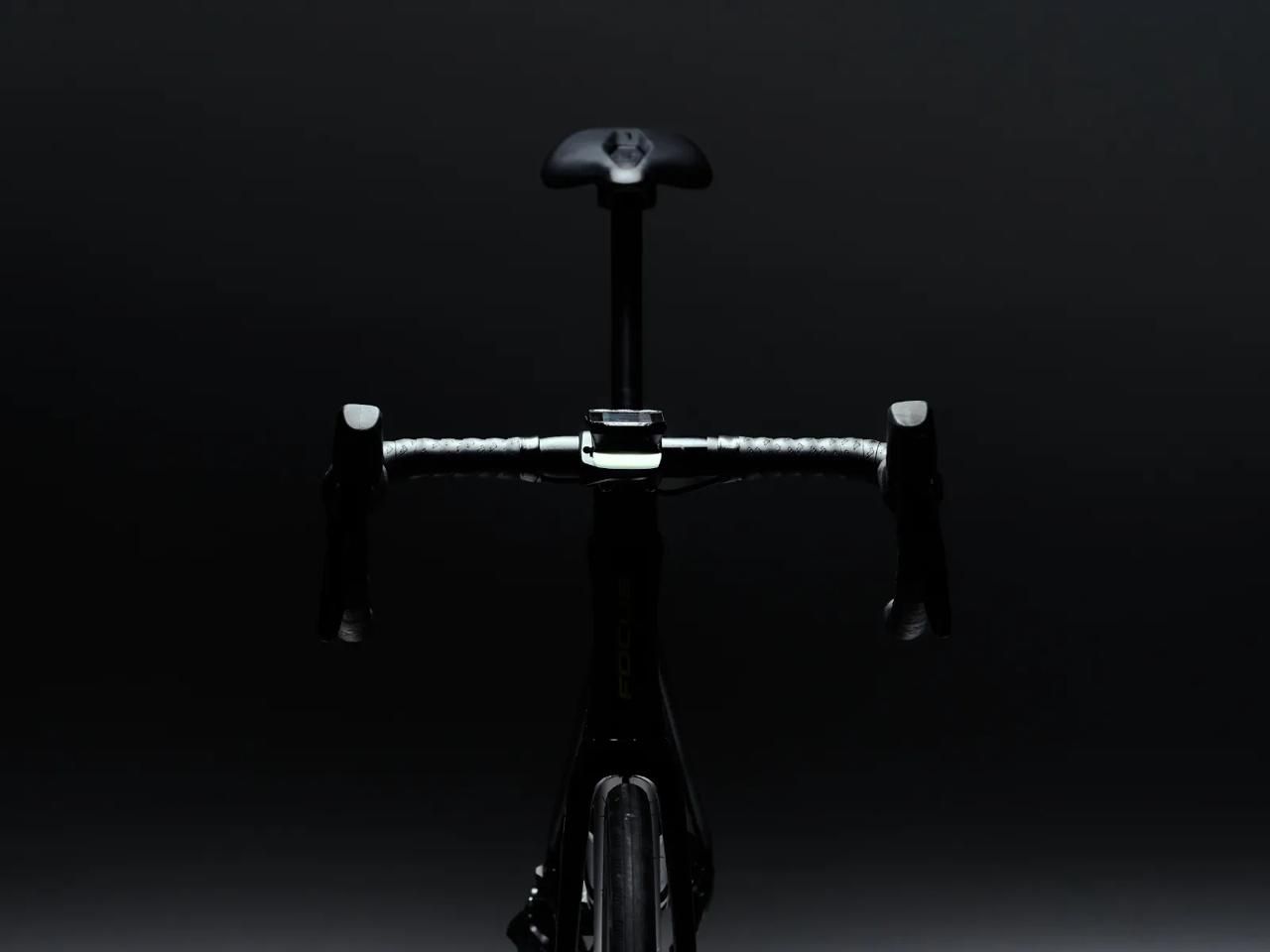 1280x960 Slice 300 Headlight. Compact Bike Light