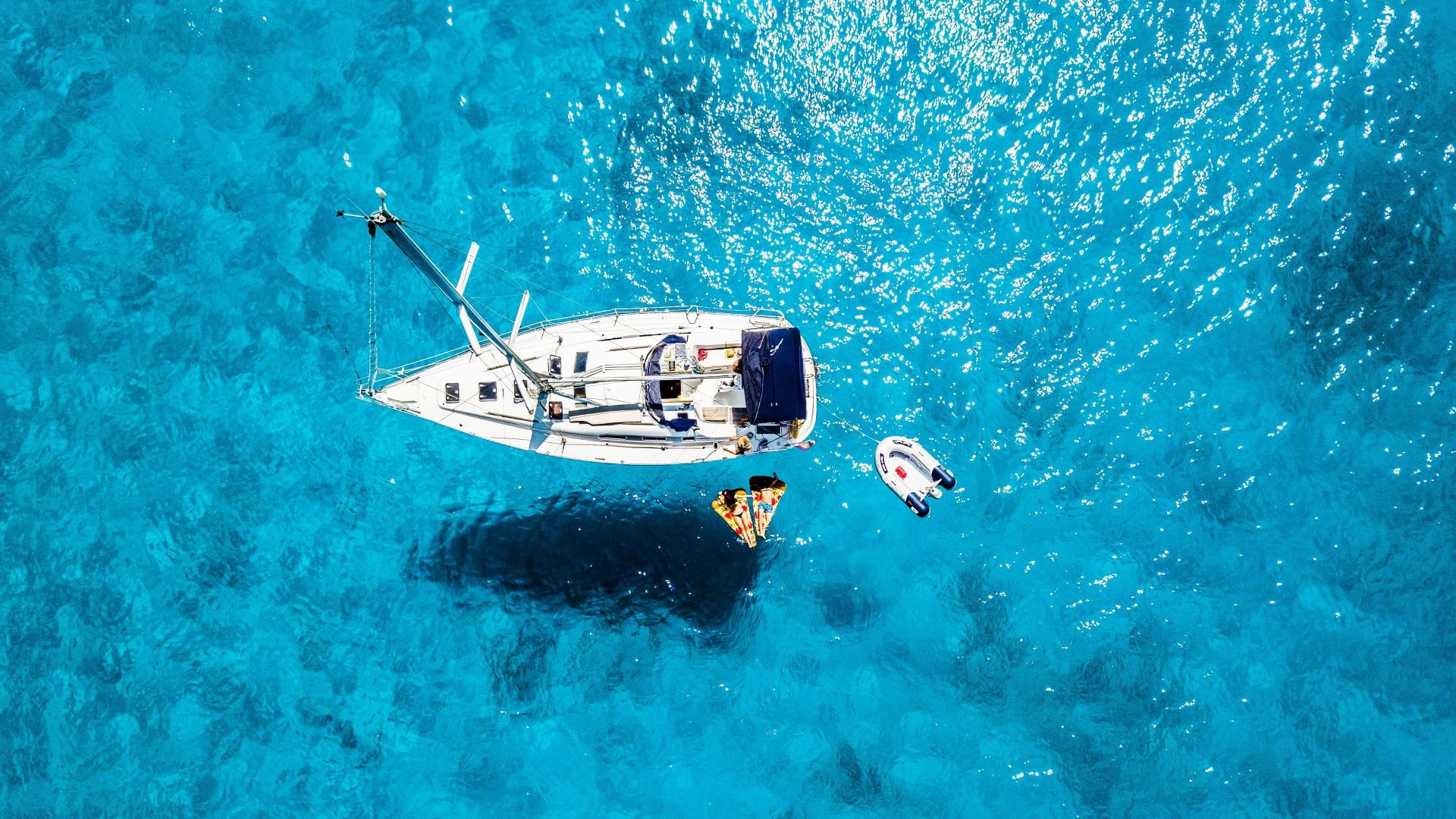 1920x1080 Blue Sea Boat 4K HD Wallpaper