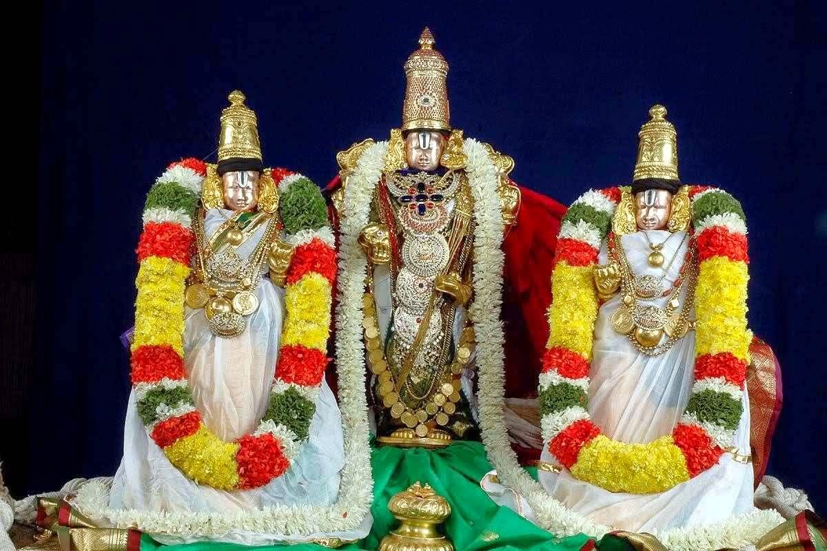 1200x800 Lord Govinda HD wallpaper Image Picture photo Gallery Free Download. Hindu God Image.blogspot.in