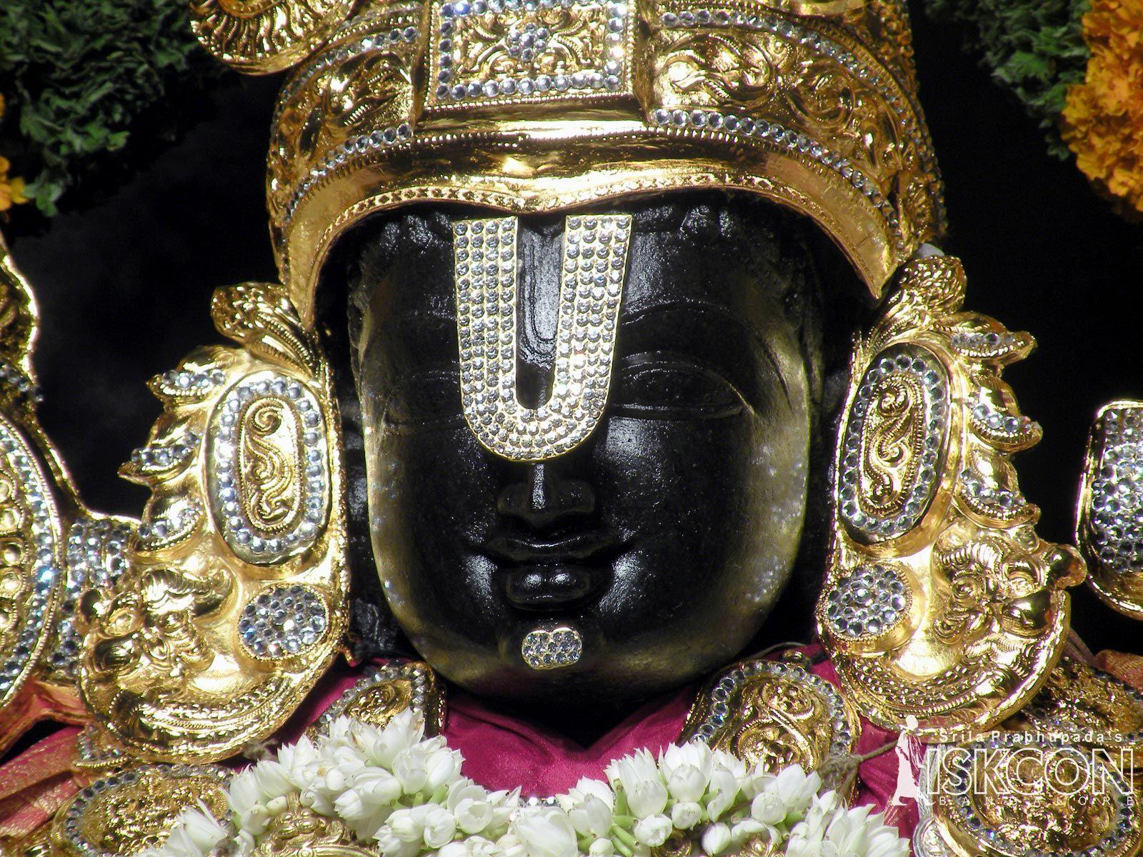 1600x1200 Why does Lord Venkateswara wear a big Tilak