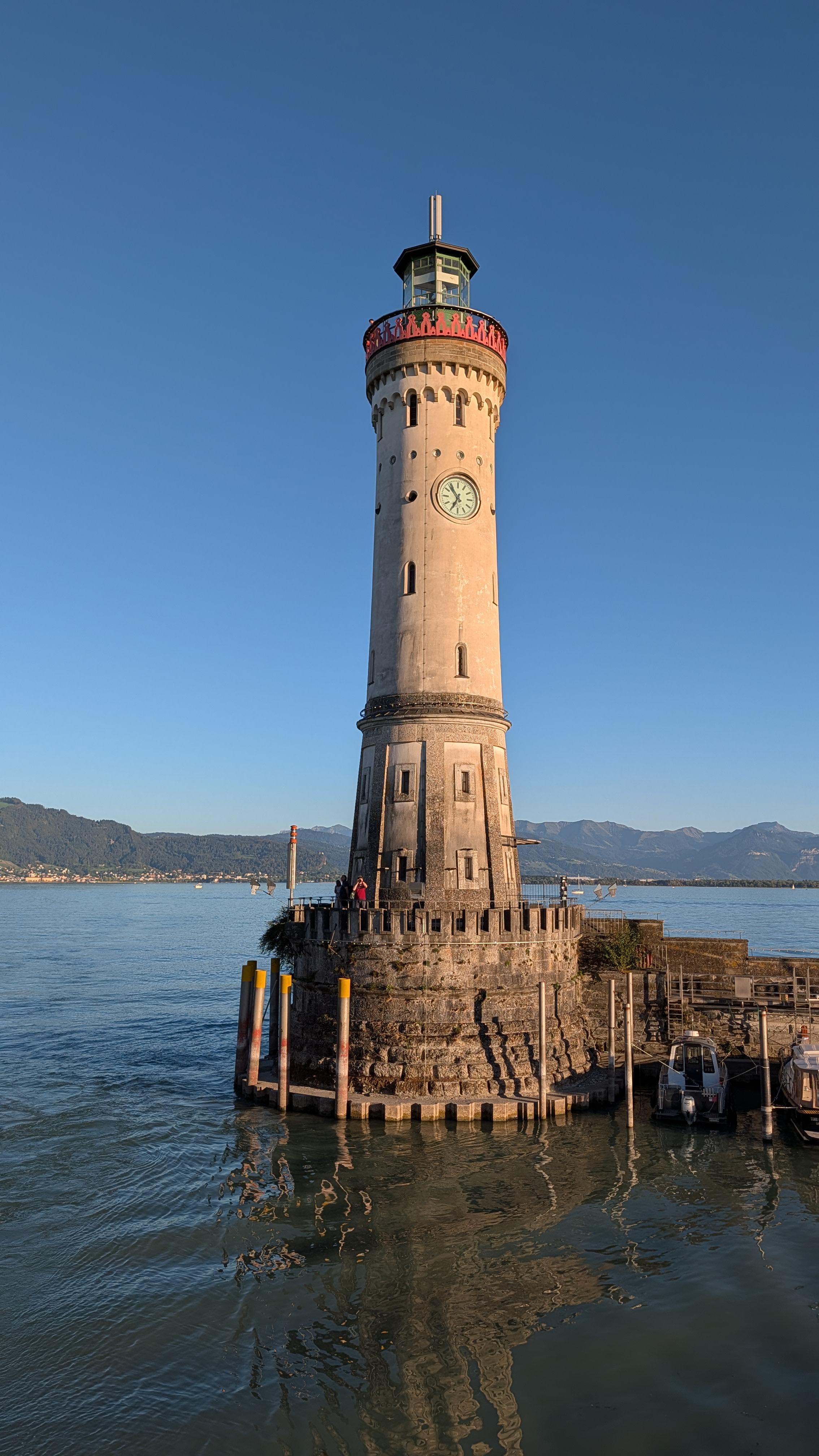 2268x4032 Neuer Leuchtturm (New Lighthouse), Lindau, Germany