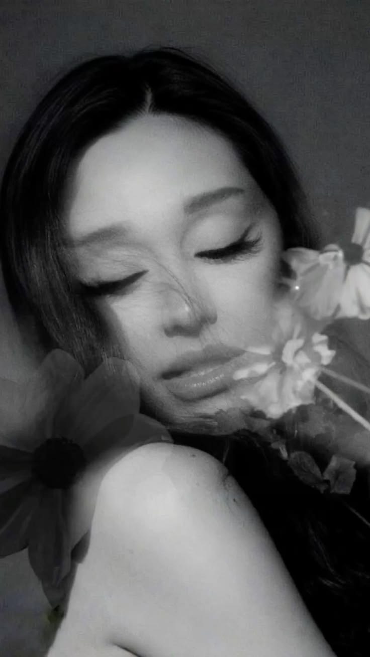 736x1308 Ariana grande wallpaper