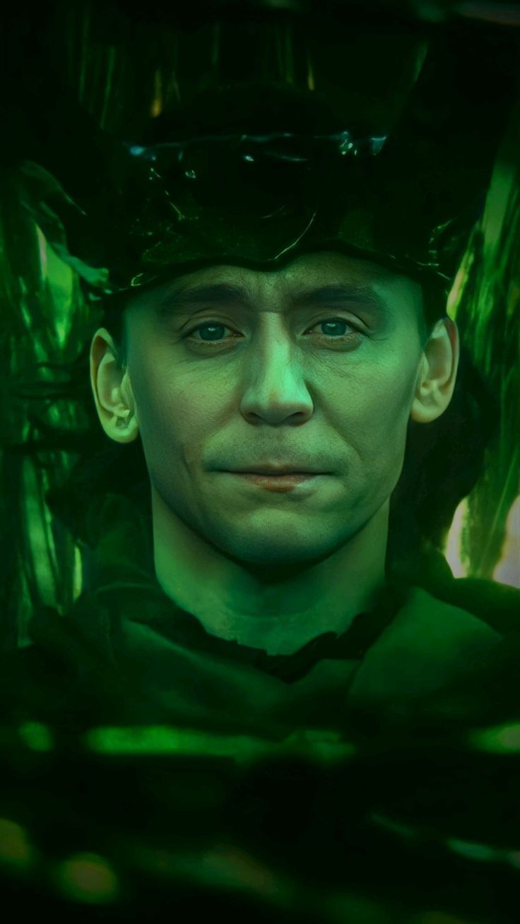 736x1308 THE GOD OF MULTIVERSE -LOKI (S02E06)