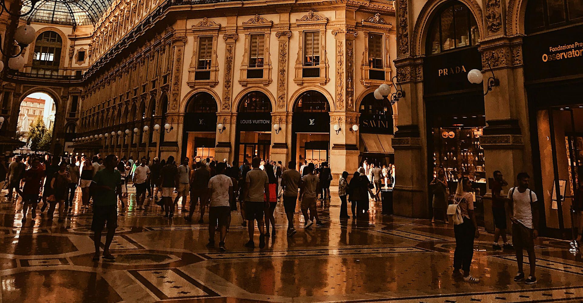 1920x1000 Milan and shopping: where to stay near the fashion streets