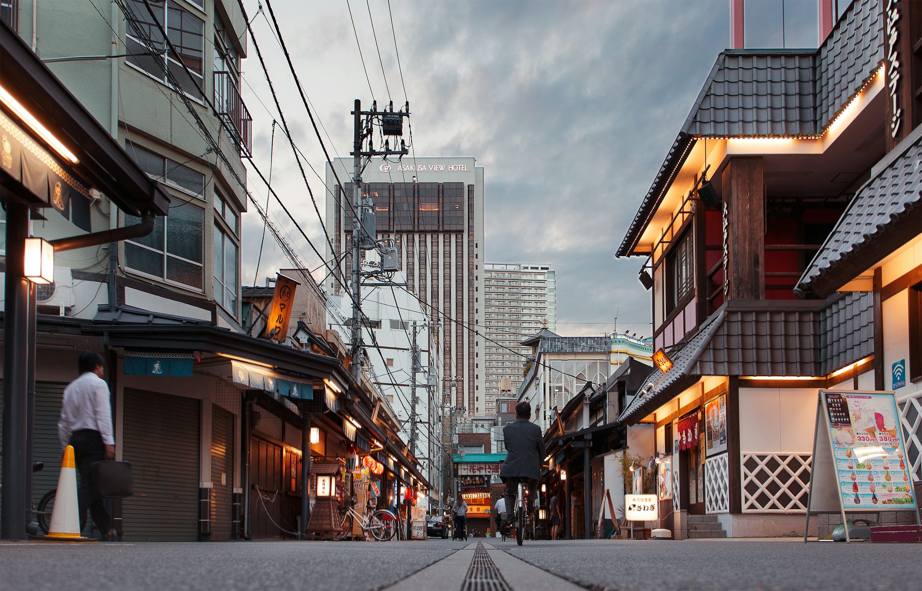 3000x1924 Japan Shopping Picture. Download Free Image