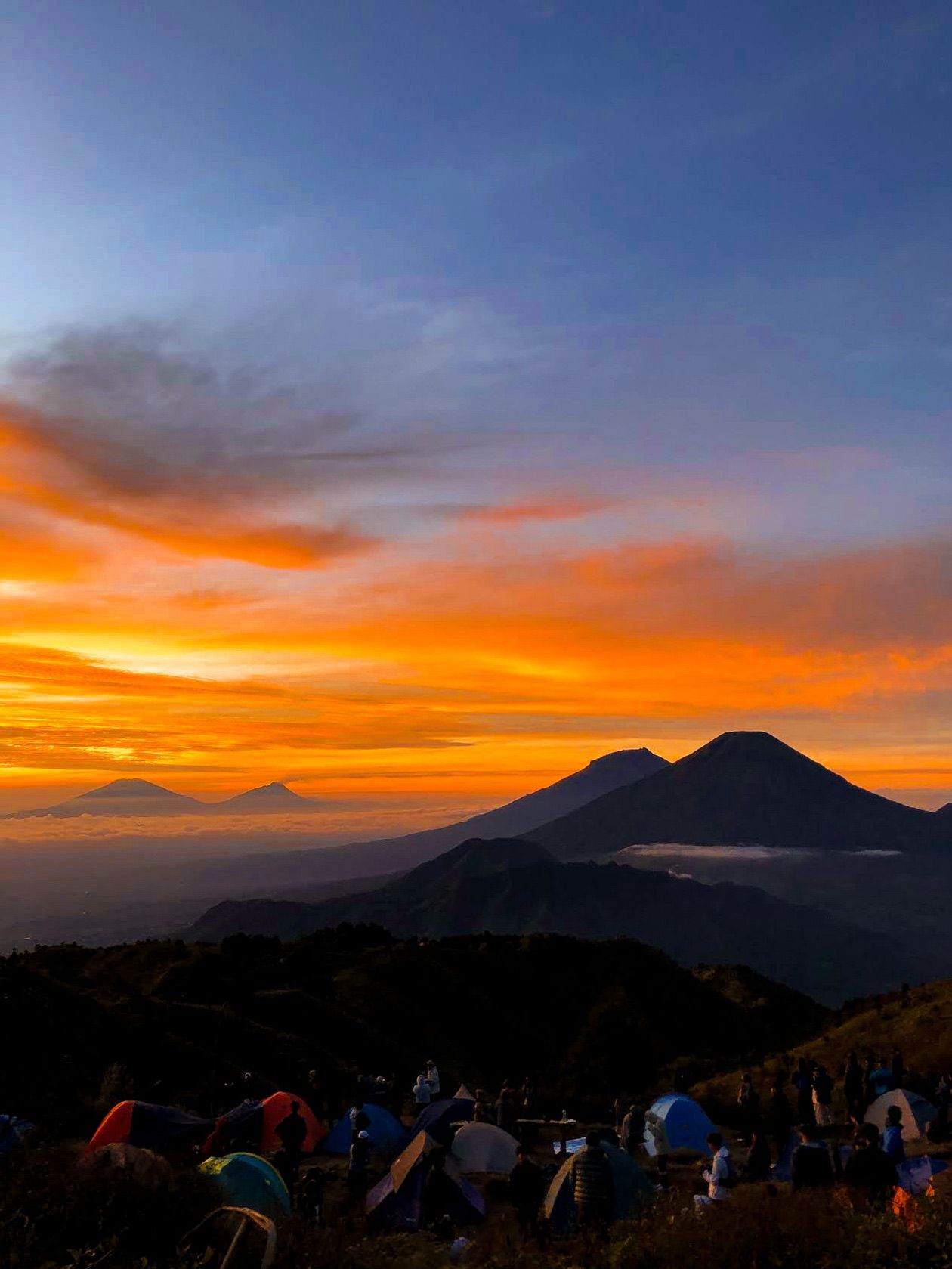 1260x1679 Chasing Sunrise from the Summit of Mount Prau. Trip.com Kejajar