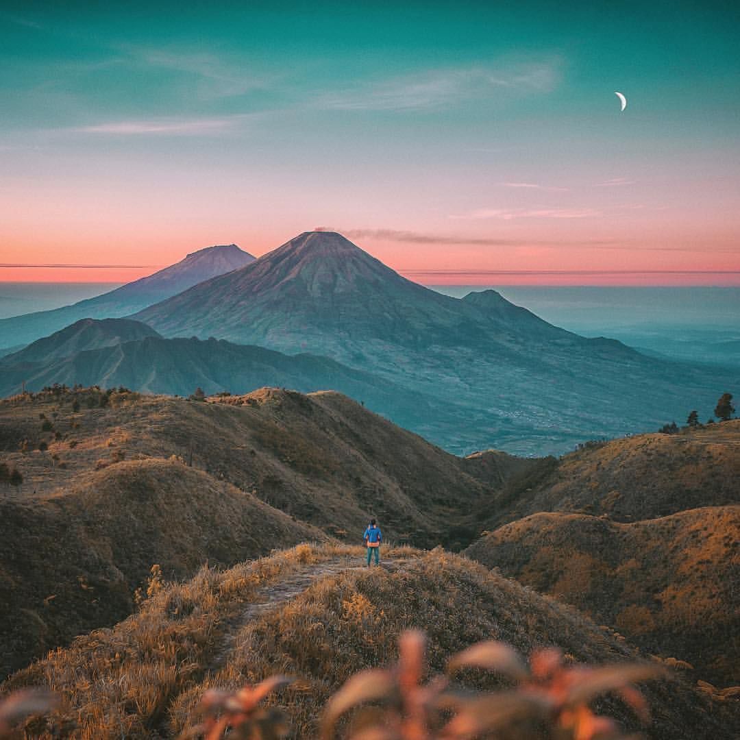 1080x1080 Mount Prau Wallpaper