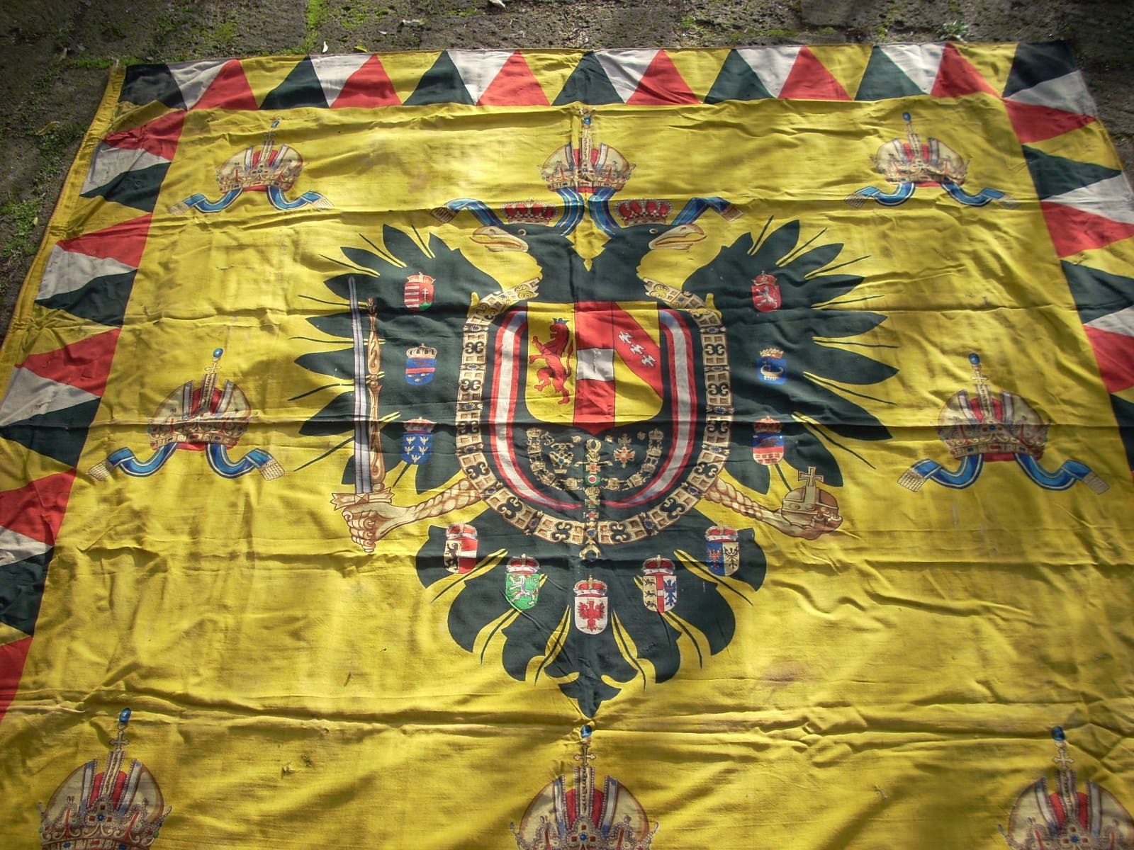 1600x1200 Austro Hungarian Empire: Imperial Standards