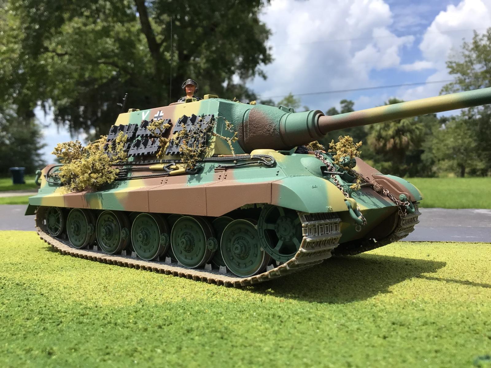 1600x1200 The End 1945: Otto Carius Jagdtiger, Schwere Panzerabteilung May, 1945 35 Armor Flight 19