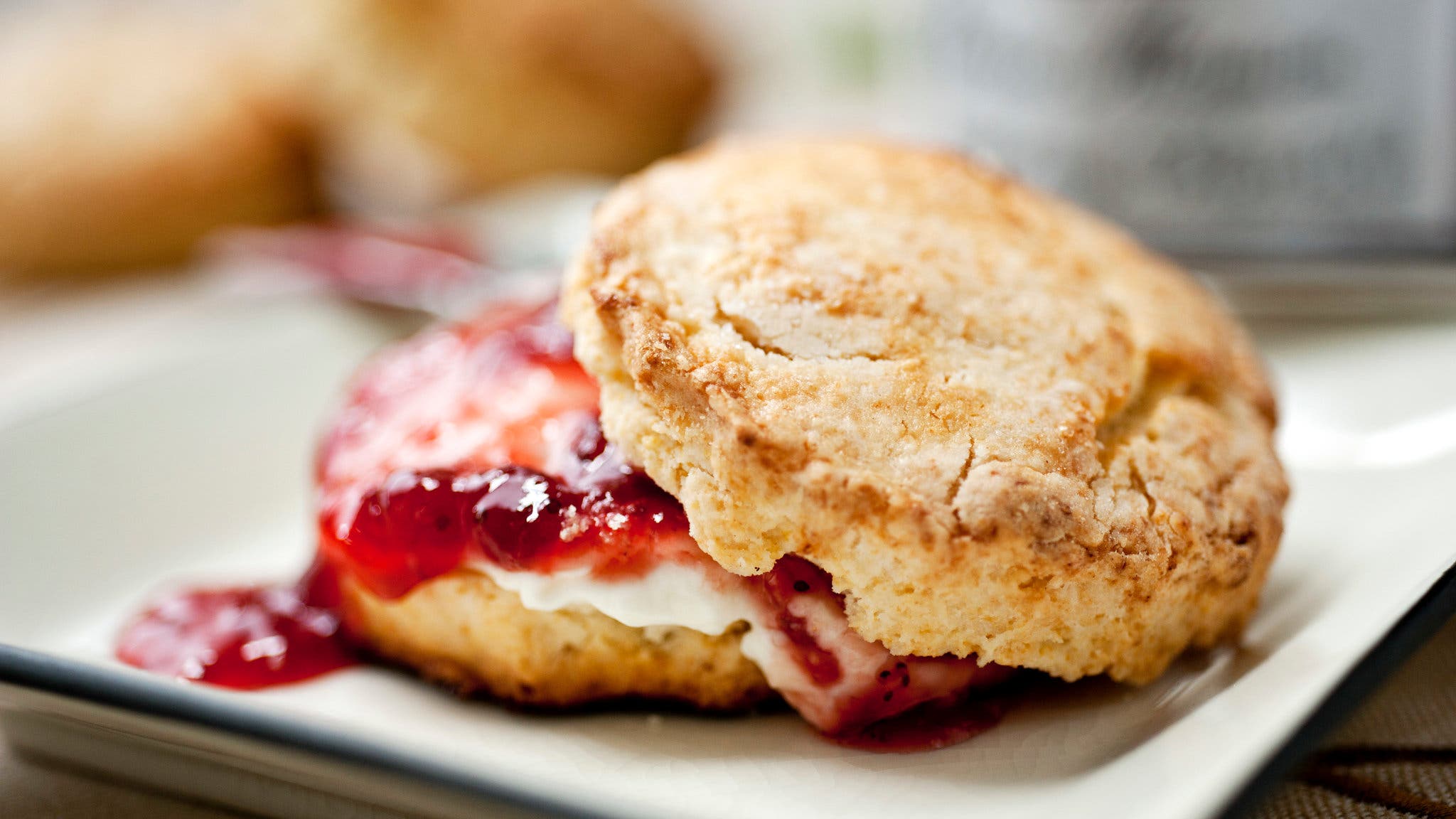 2048x1152 Scones