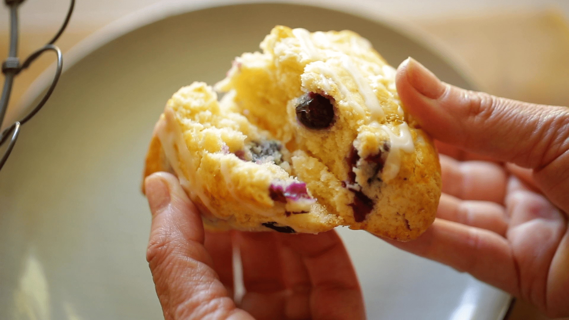 1920x1080 The BEST Lemon Blueberry Scones with Beth