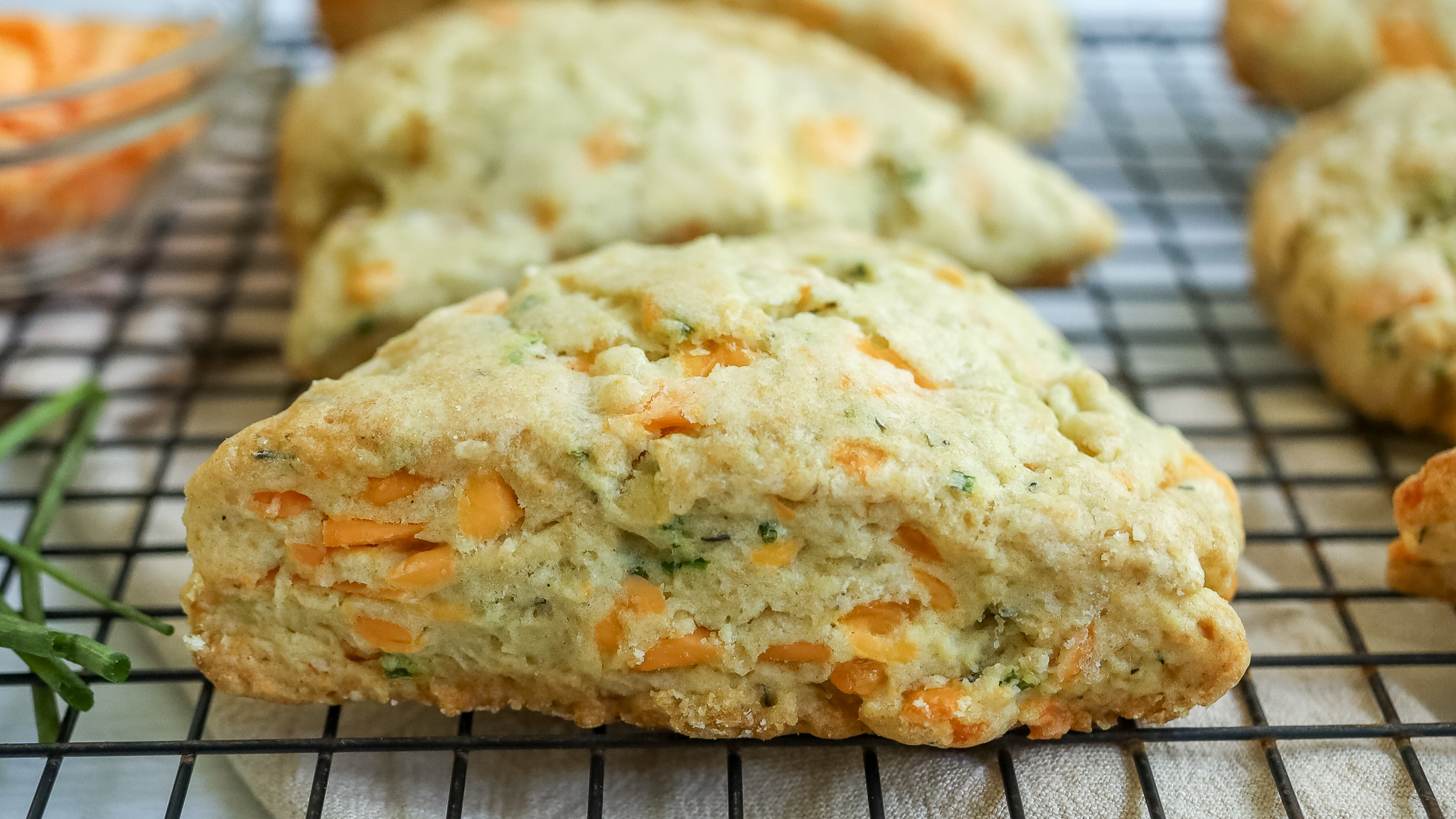 2048x1152 Cheddar and Chive Scones Loves Baking