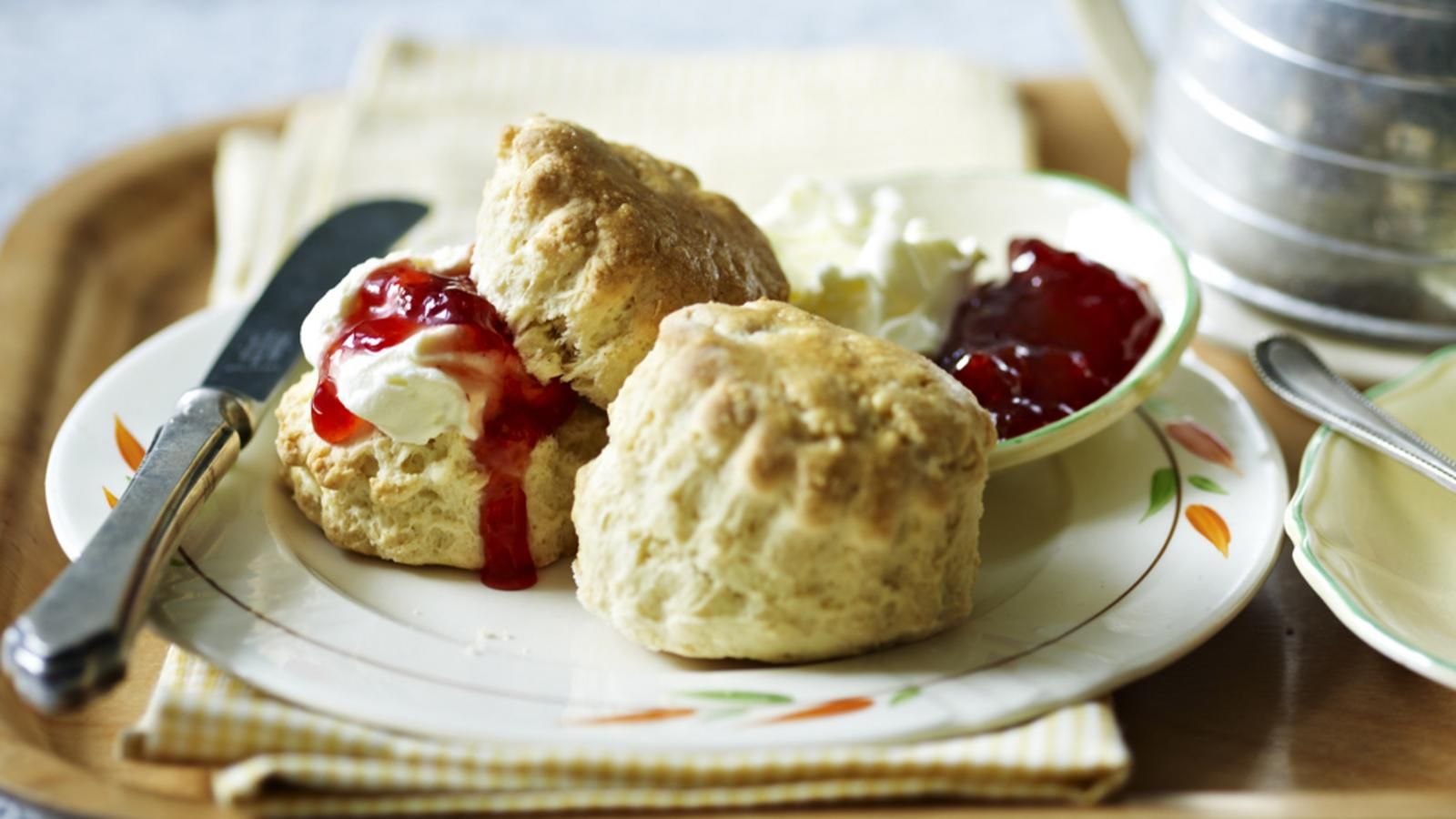 1600x900 Mary Berry's scones