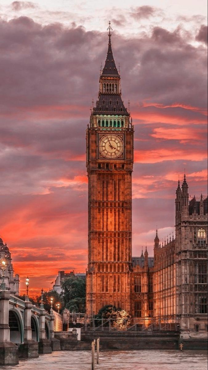676x1200 Big Ben