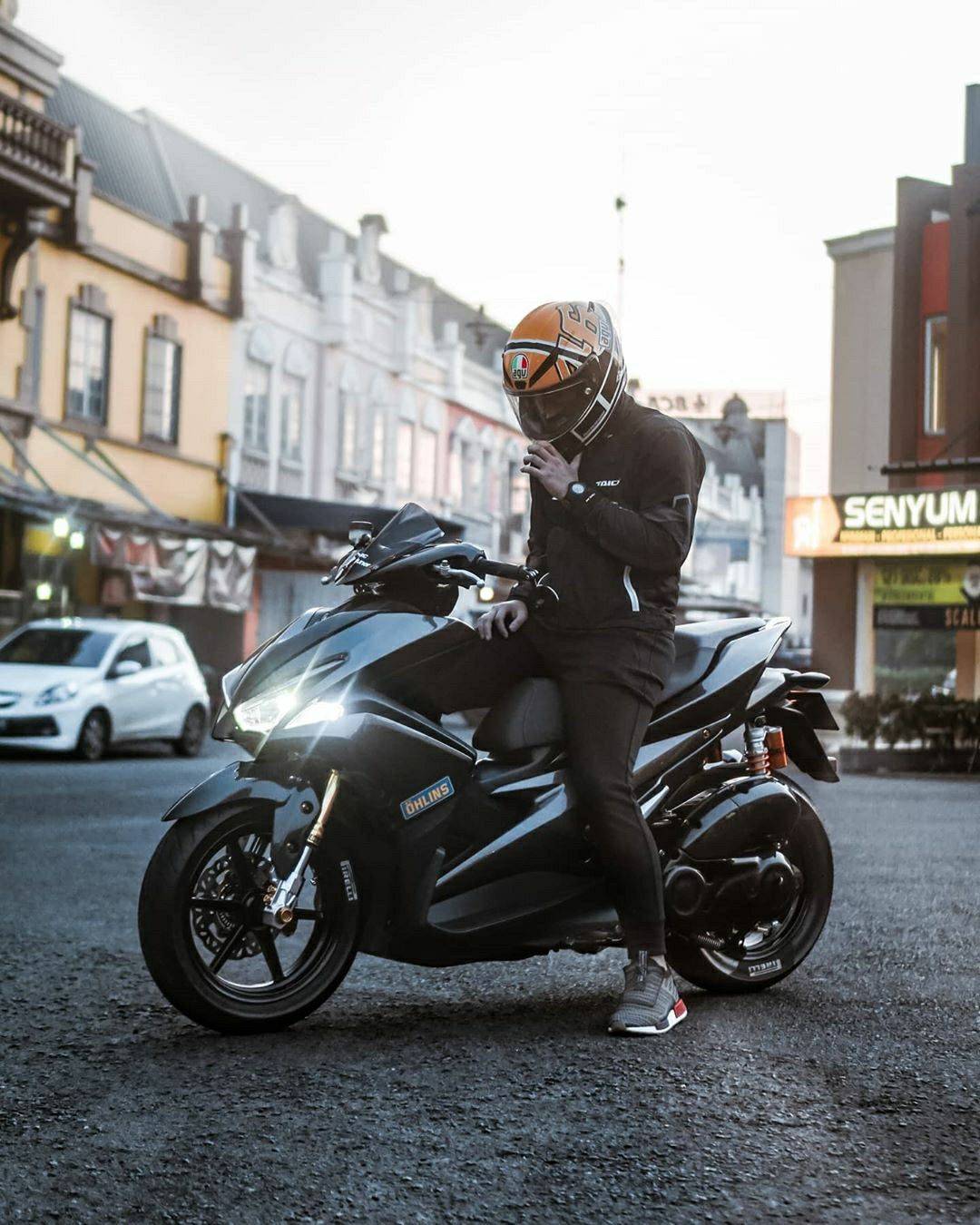 1080x1350 Aerox 155 Wallpaper