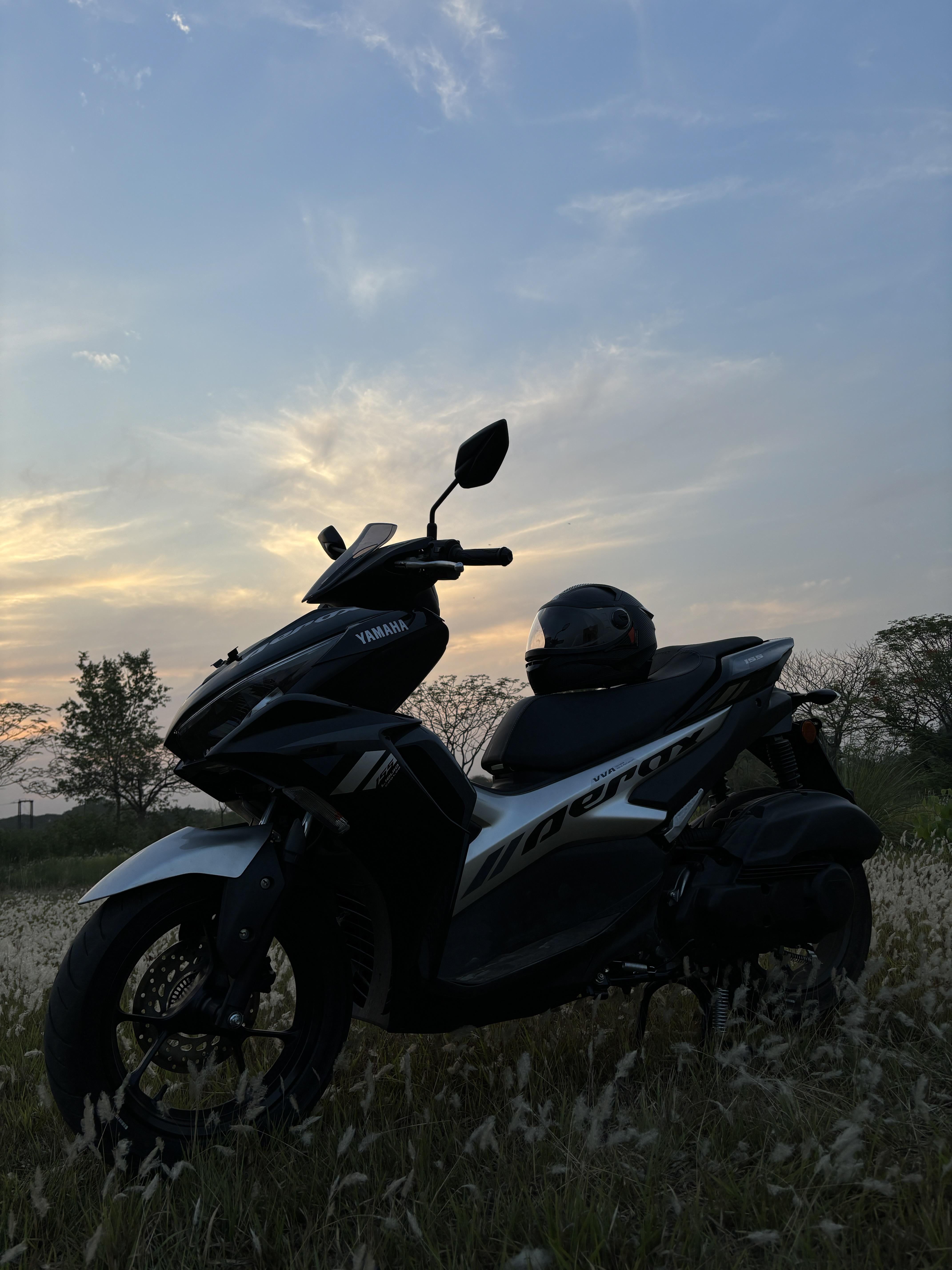 4284x5712 Looking for a Smartphone Holder for Yamaha Aerox 155
