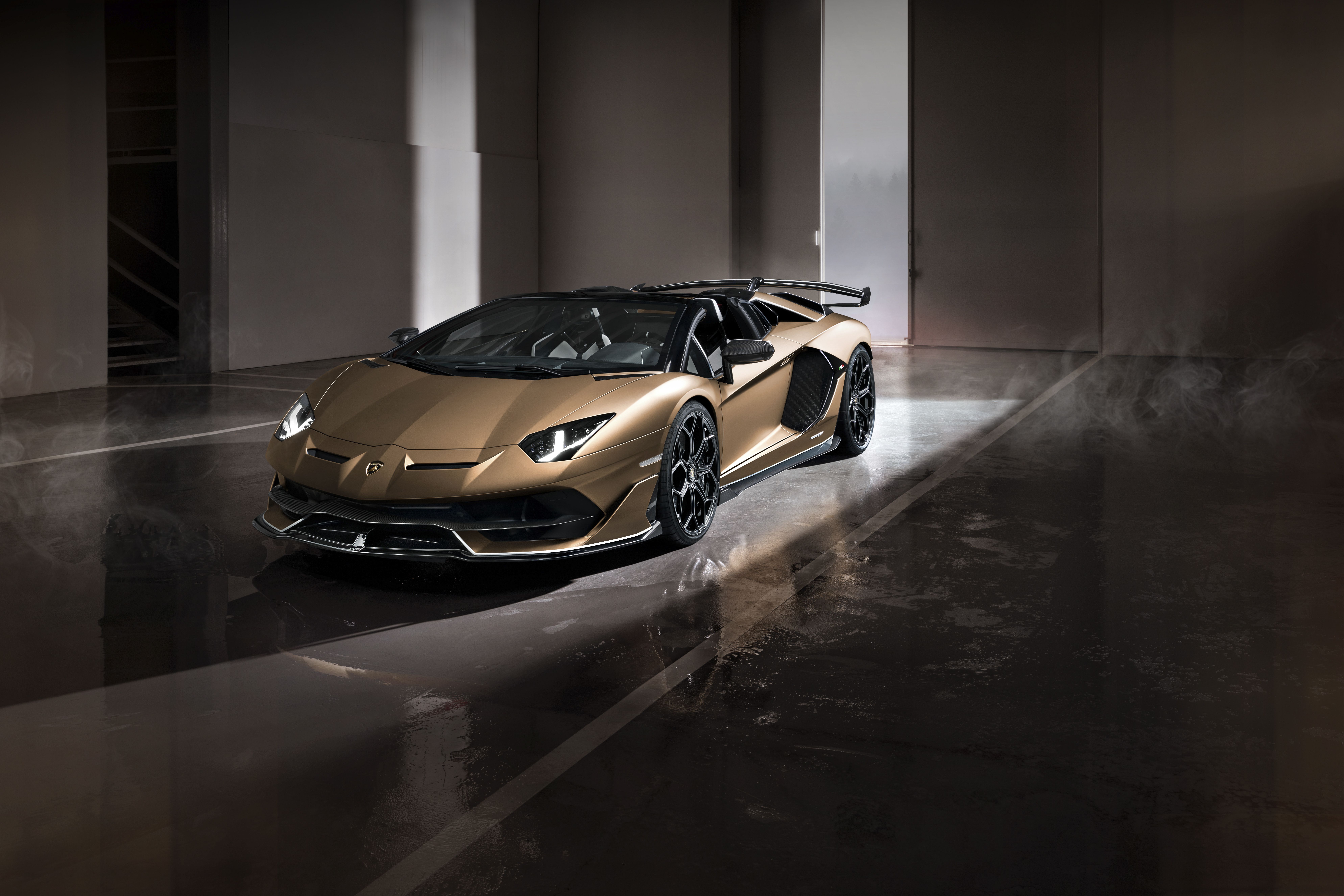 7952x5304 Bronze Lamborghini Aventador SVJ