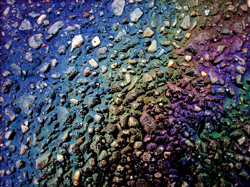 1024x768 Slick Rainbow. There's beauty in all things. Lizmari M