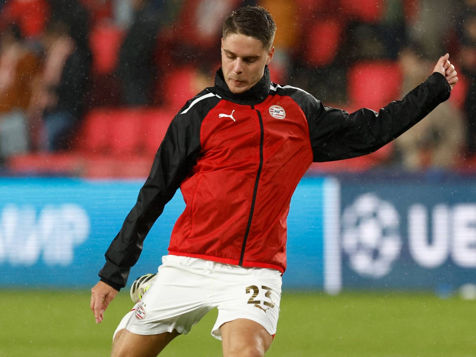1600x1200 Man United Want to Sign Joey Veerman as Ugarte Alternative