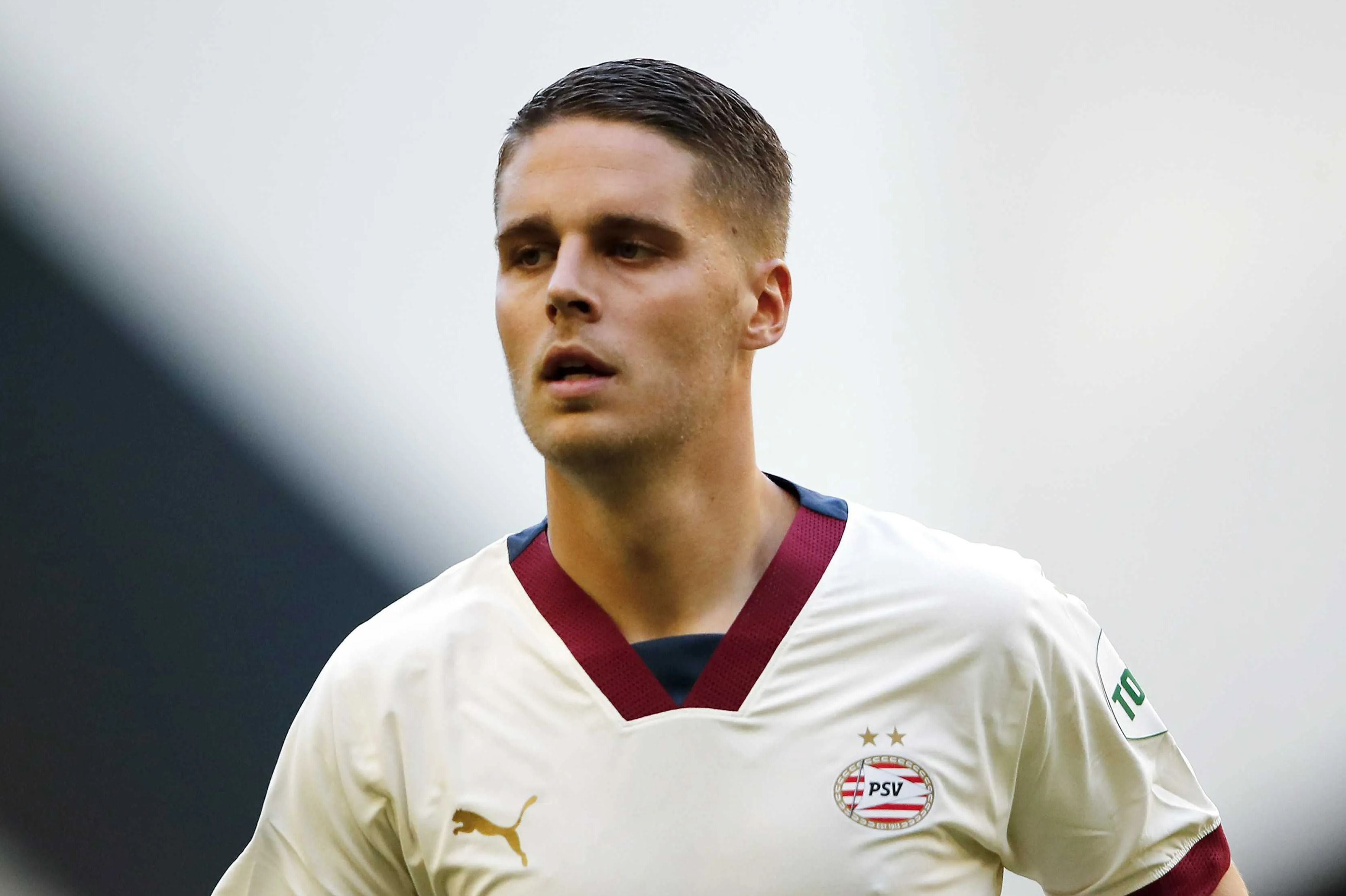 3326x2215 PSV star Joey Veerman claims Rangers just 'smashed the ball into the stands' all night