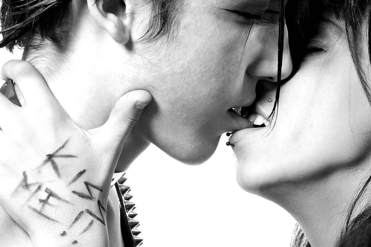 1200x800 Free download Emo Hot Kiss Wallpaper Emo Wallpaper EMO Picture [1200x800] for your Desktop, Mobile & Tablet. Explore Hot Kissing Wallpaper. Kissing Wallpaper, Kissing Wallpaper, Couple Kissing Wallpaper
