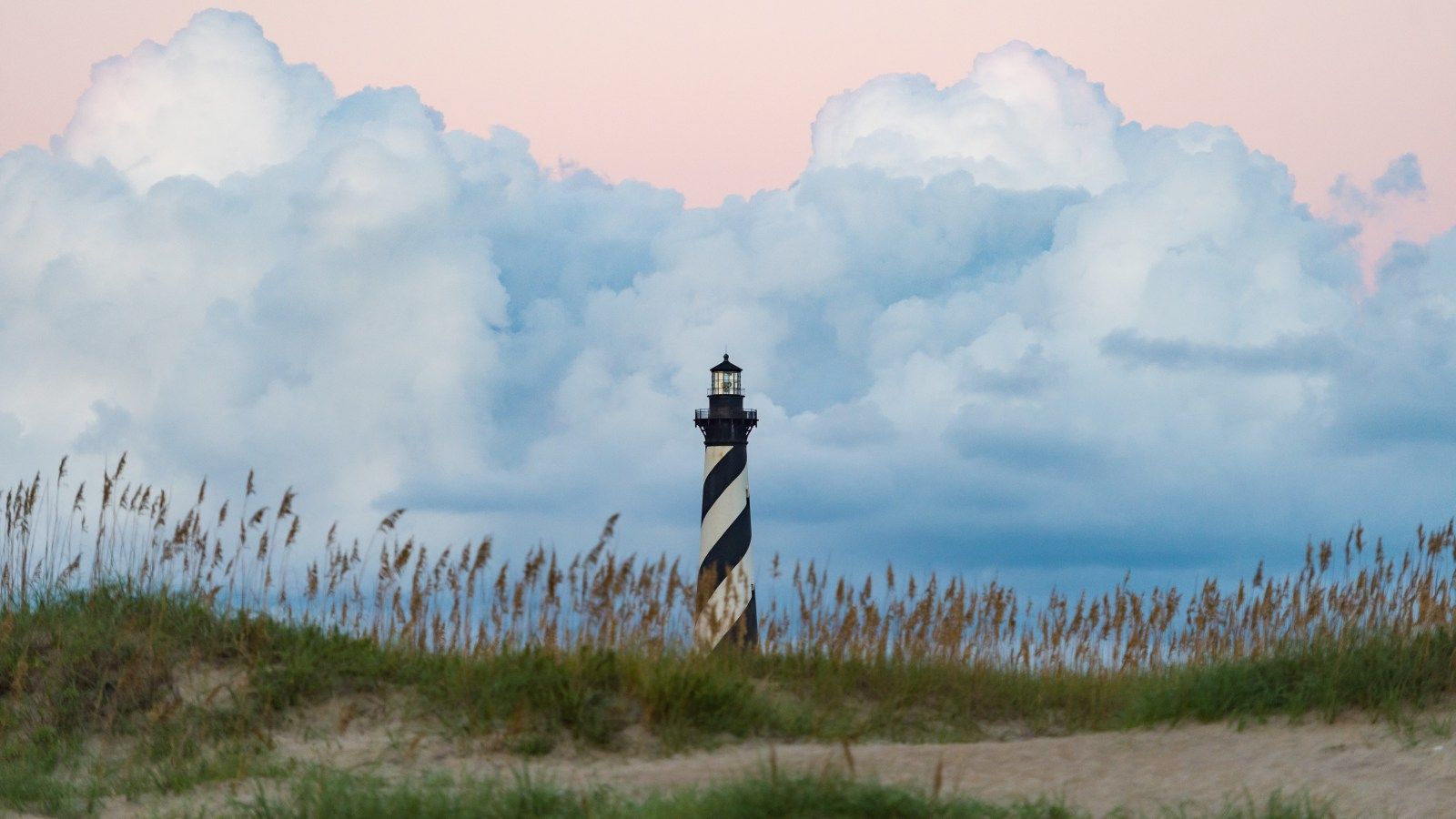 1600x900 67 Year Old Man Dies While Swimming On Outer Banks