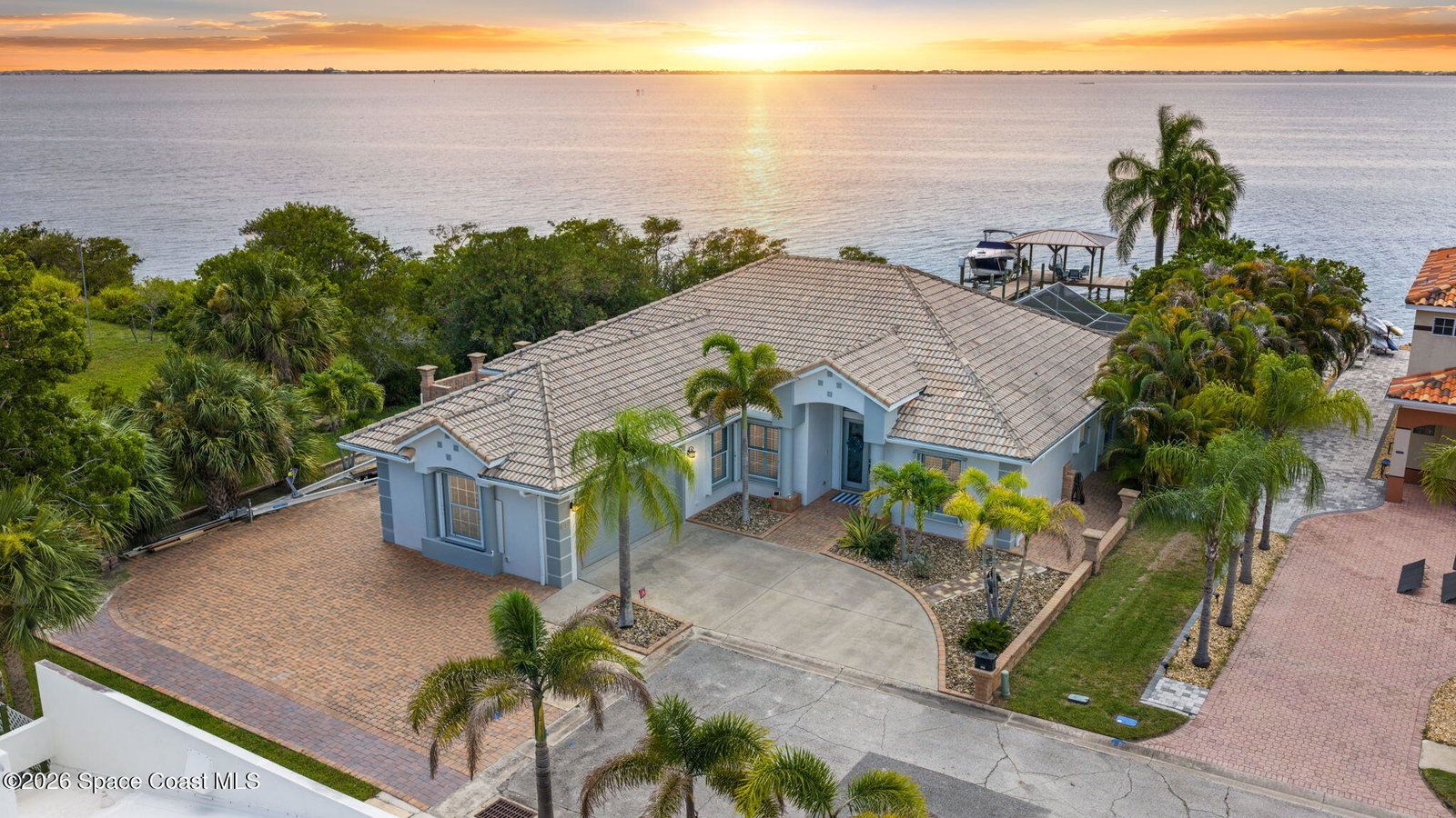 1600x900 W Central Boulevard, Cape Canaveral, 32920