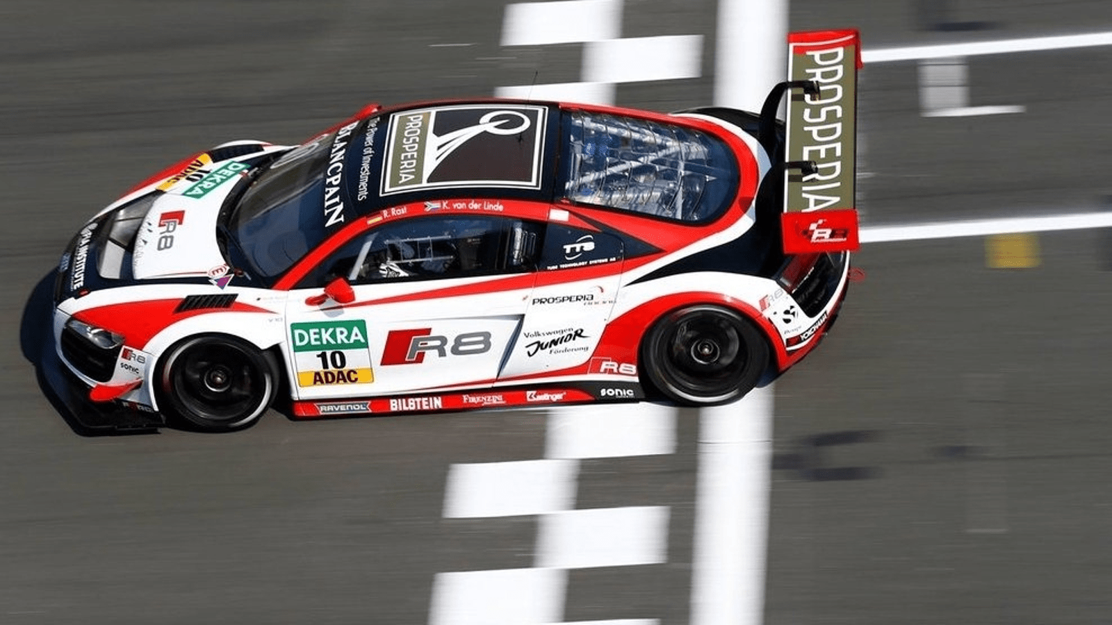 1600x900 RaceRoom is the best racing game you've never heard of