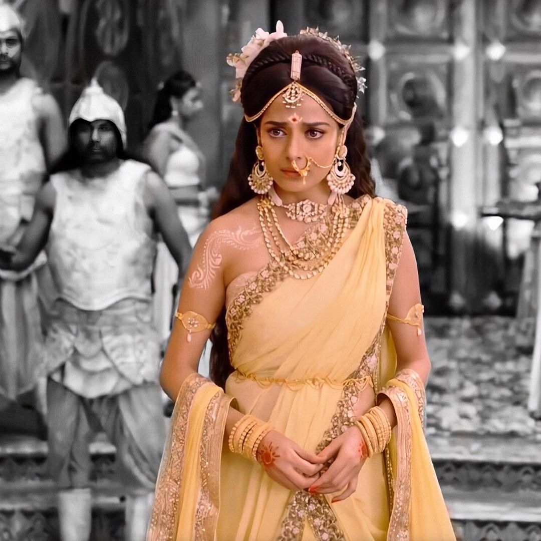 1080x1080 Pooja Sharma Wallpaper