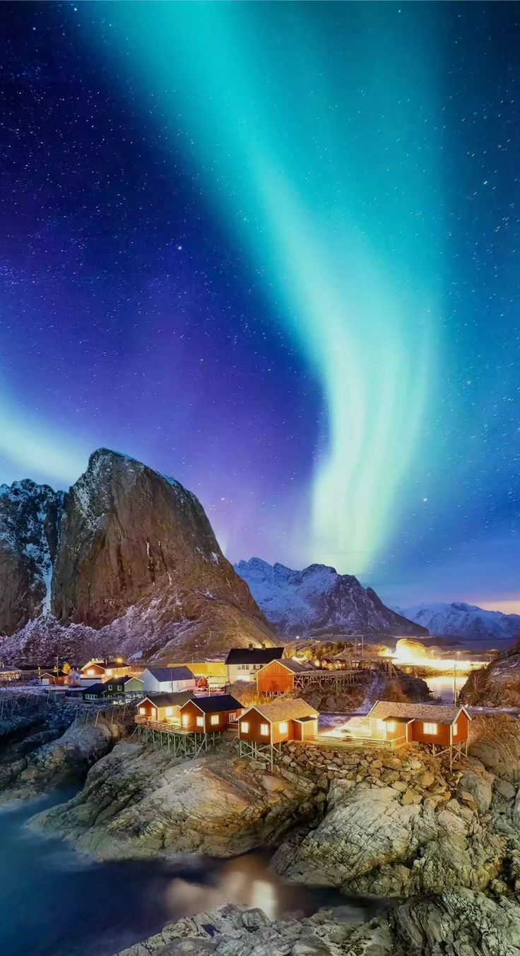 736x1354 Northern Lights