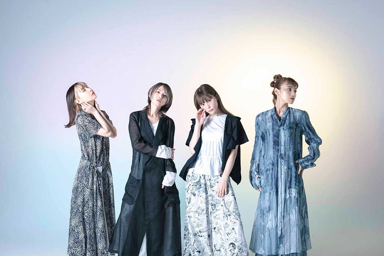 1221x814 SCANDAL SPICE