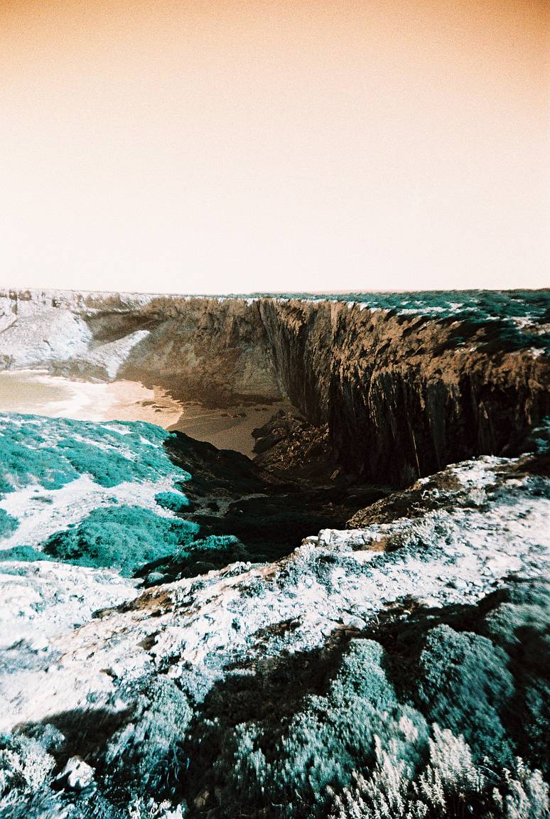 774x1152 Maria Louceiro Creates Surreal Scenes With The LomoApparat And Lomography Color Shifting Films · Lomography
