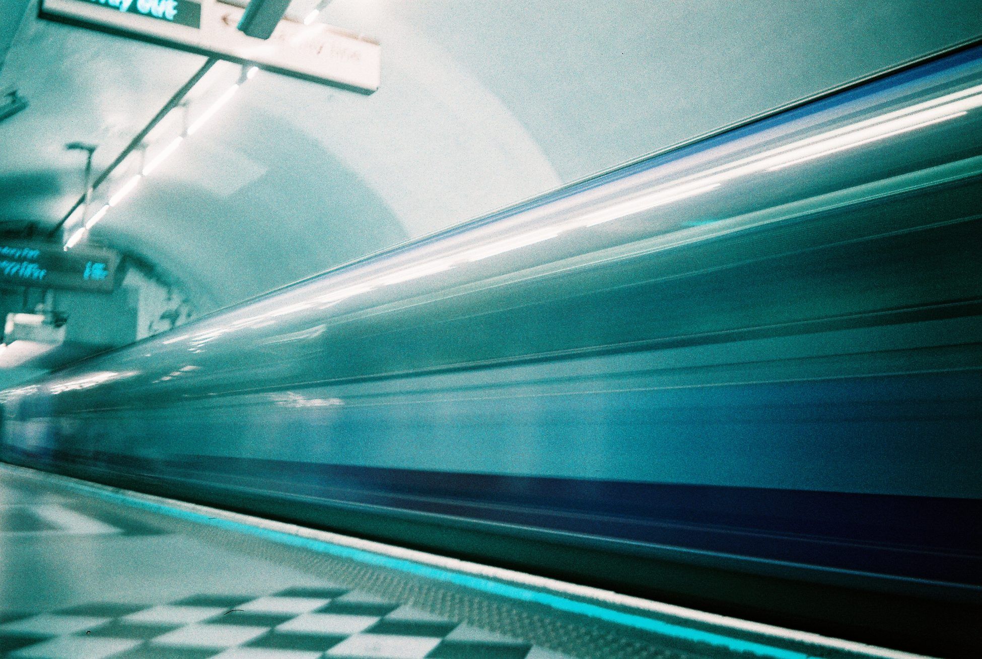 1950x1308 Lomography Releases New LOMO MC A 35mm Autofocus Compact Camera