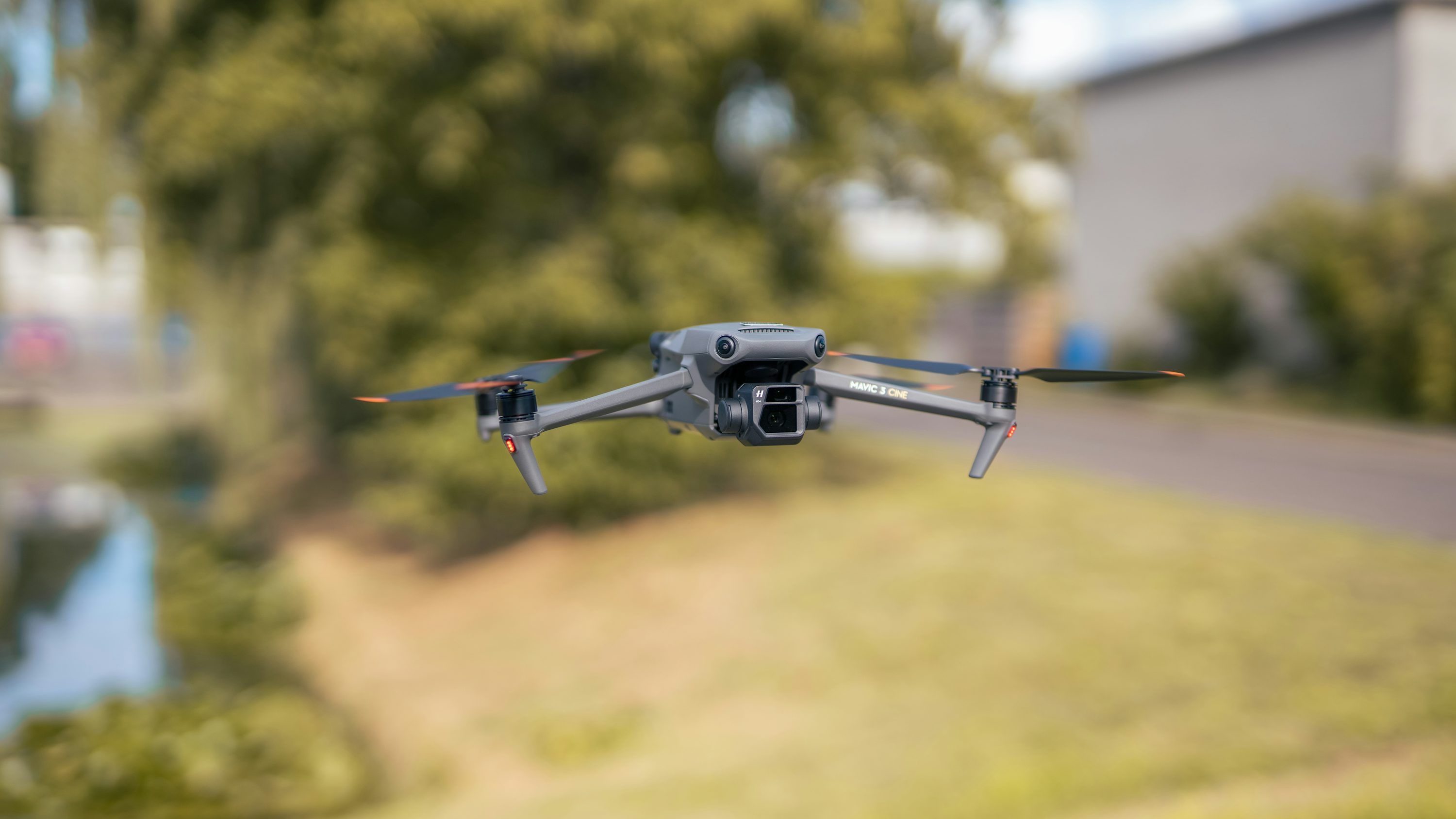 3000x1688 Mavic 3 Picture. Download Free Image