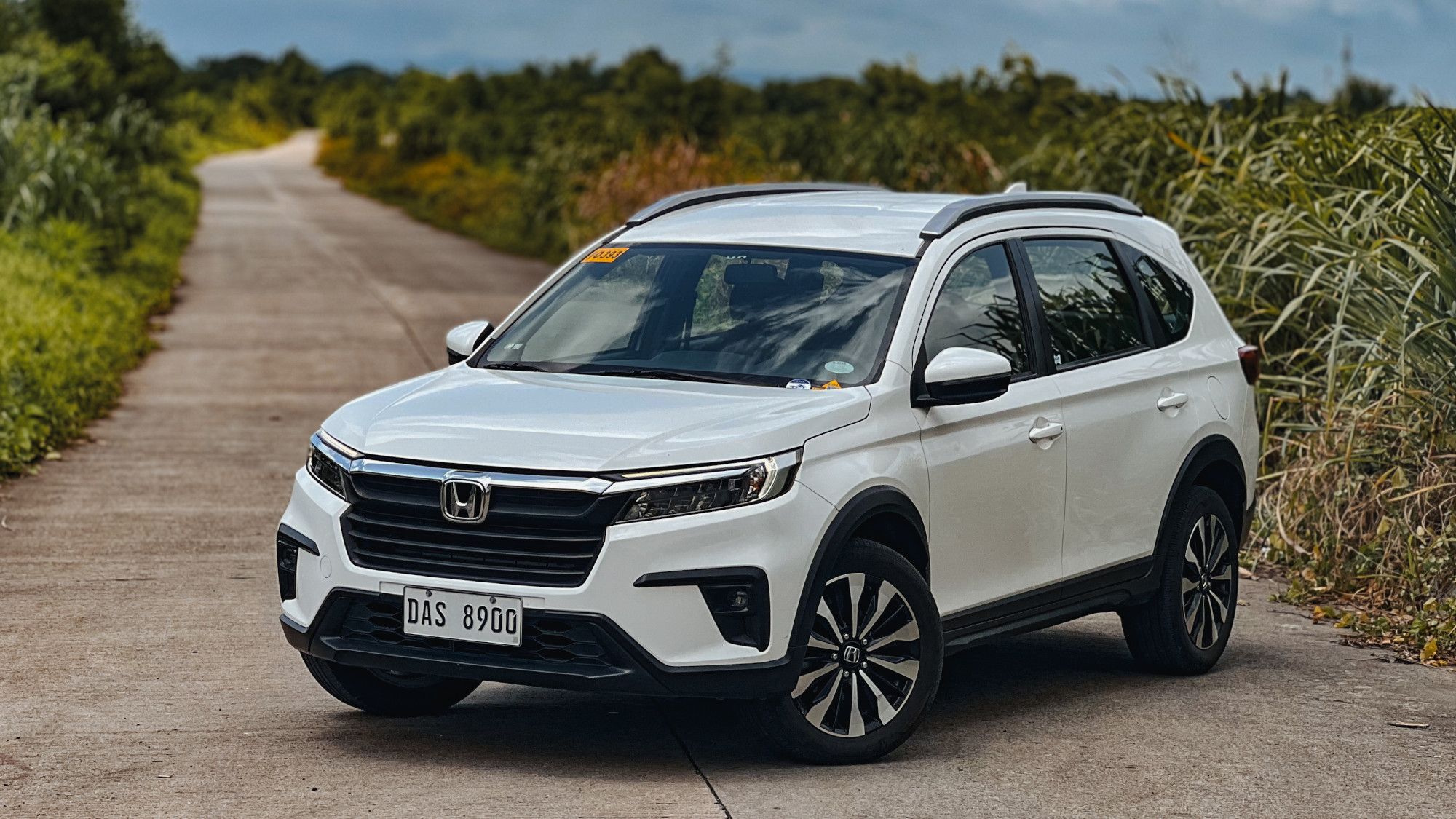 2000x1125 REVIEW: Honda BR V 1.5S CVT