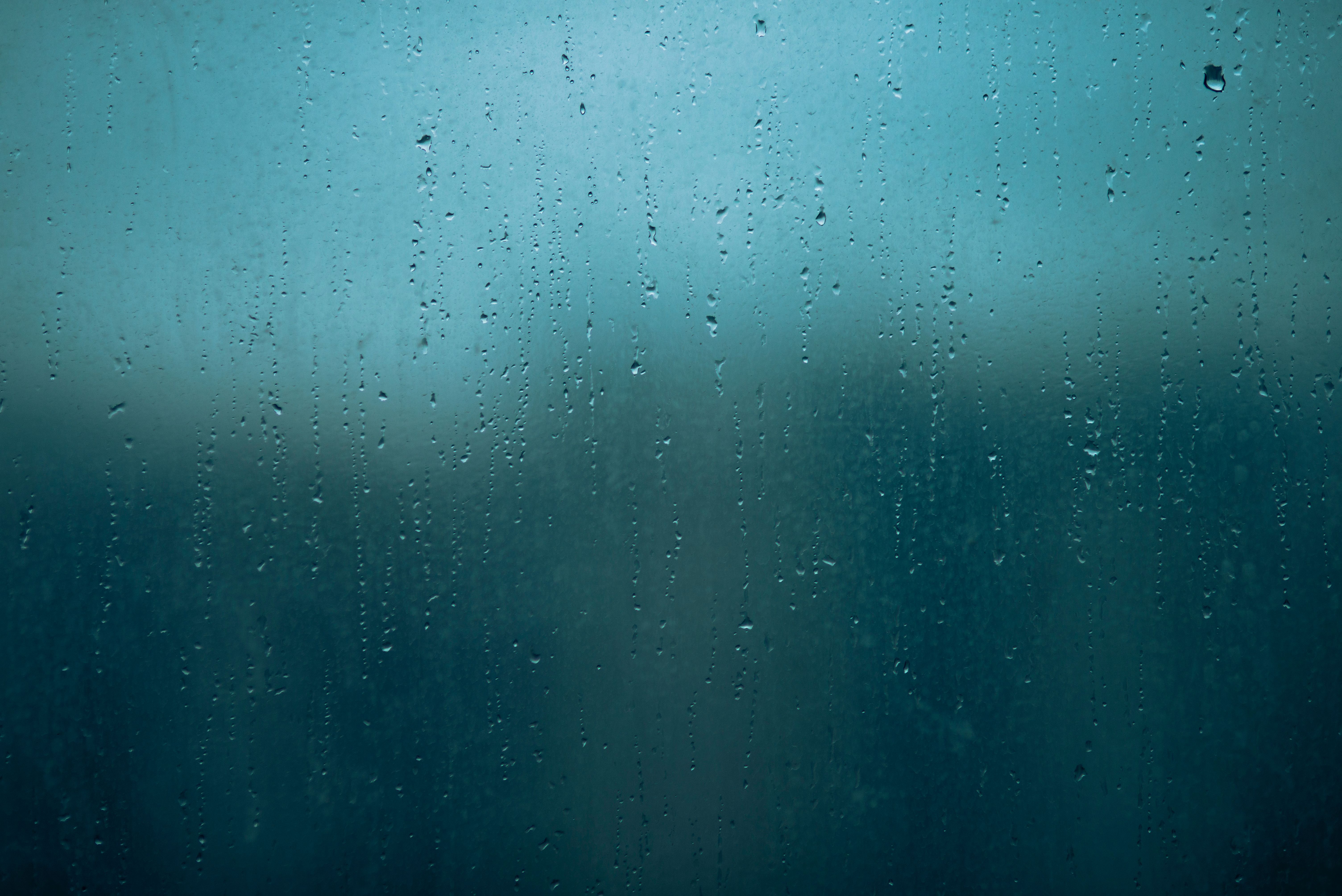 6016x4016 Water Droplets on Glass Window · Free
