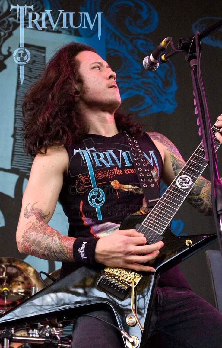 736x1152 Matt heafy guitar setup. Trivium wallpaper, Matt hoffman escape the fate, Matthew