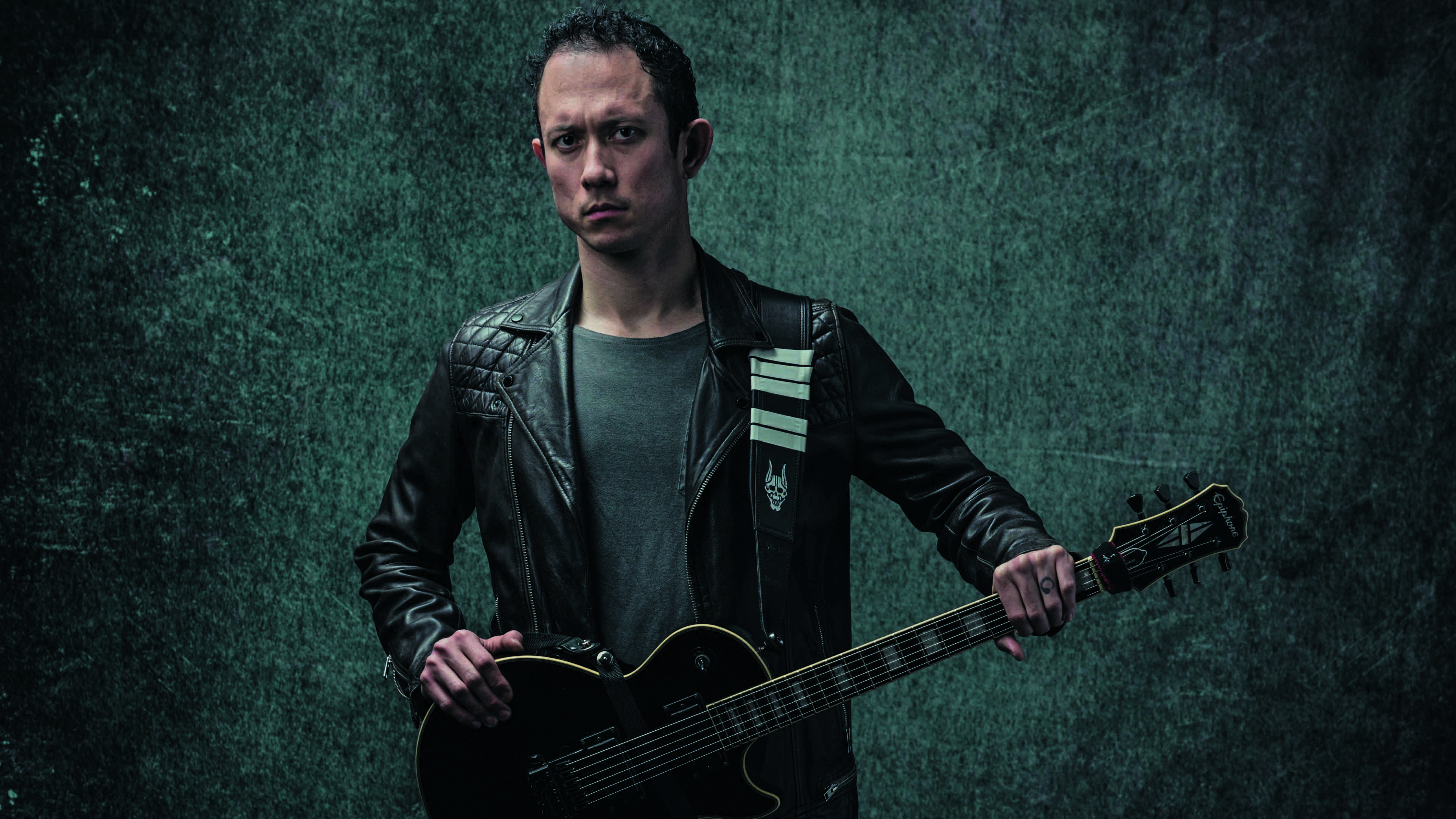 5304x2984 Watch Matt Heafy Give An Hour Long Video Lesson In How To Play His Favourite Trivium Riffs